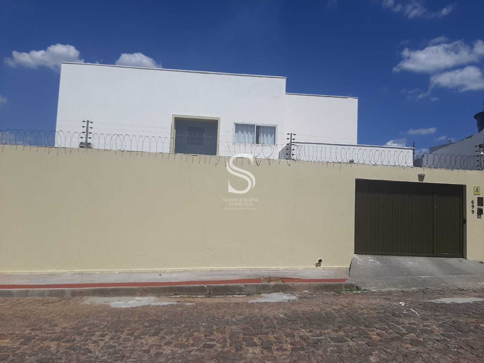 Casa à venda com 4 quartos, 158m² - Foto 2