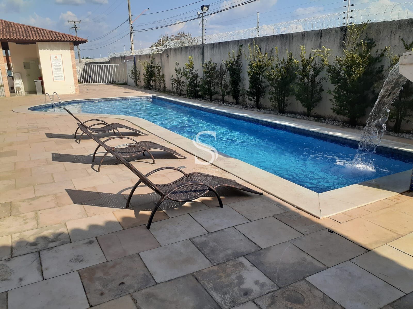 Apartamento à venda com 3 quartos, 77m² - Foto 4