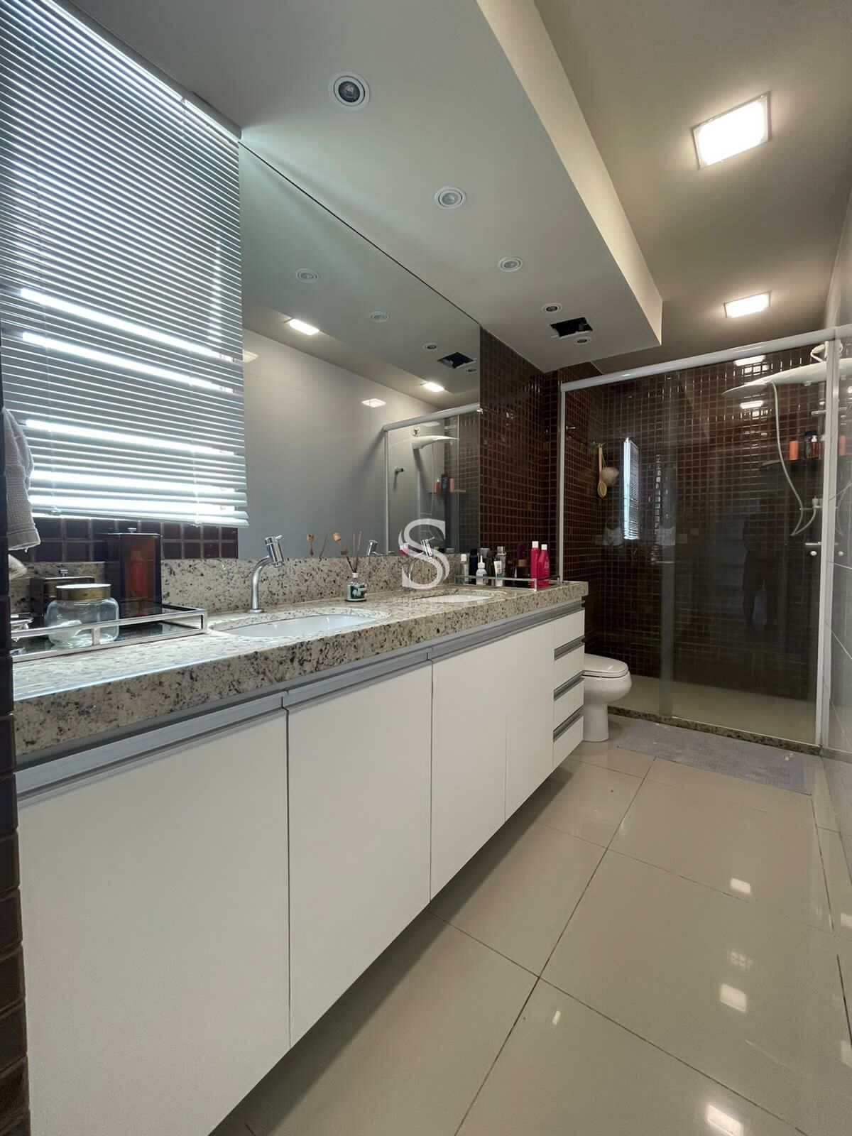 Apartamento à venda com 3 quartos, 168m² - Foto 29