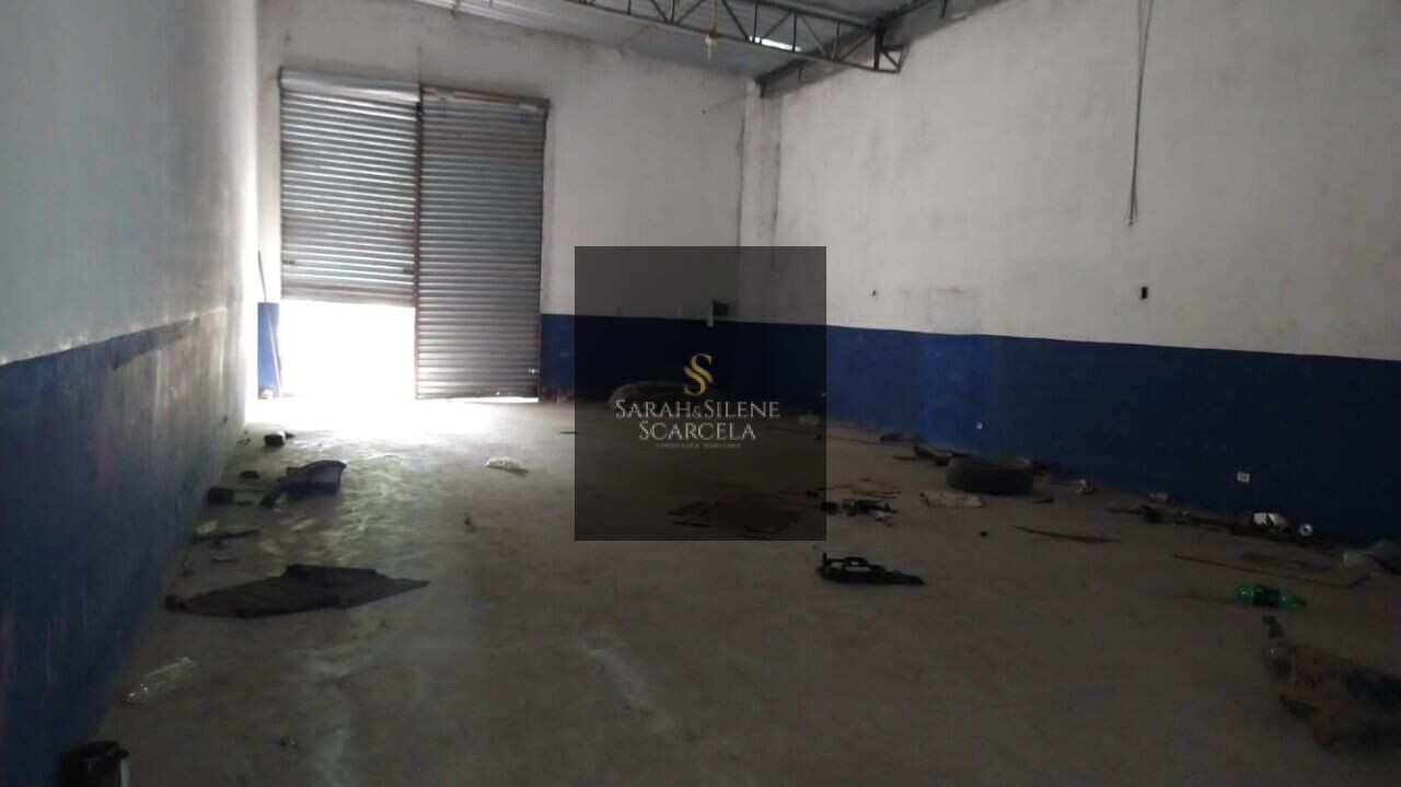 Conjunto Comercial-Sala à venda com 1 quarto, 180m² - Foto 3