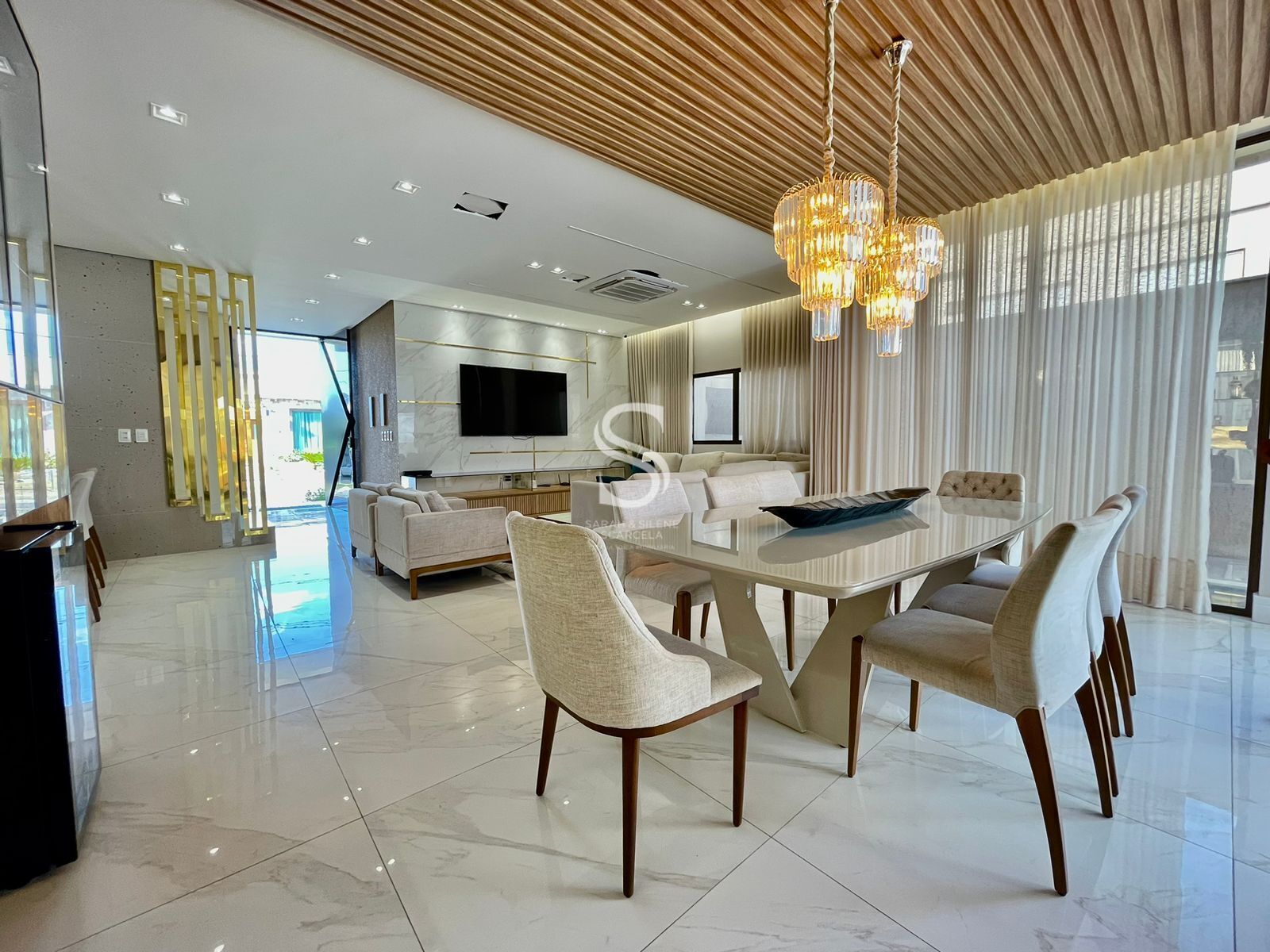 Casa de Condomínio à venda com 3 quartos, 301m² - Foto 3