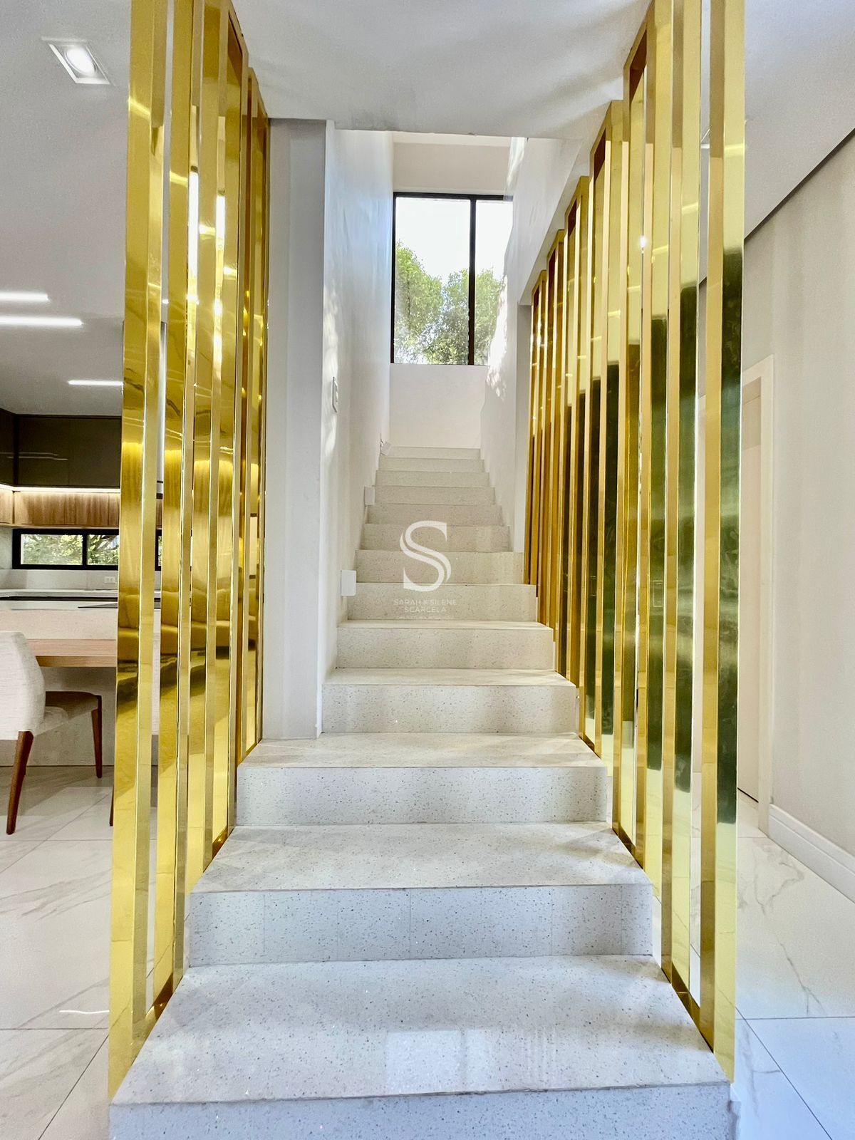 Casa de Condomínio à venda com 3 quartos, 301m² - Foto 4