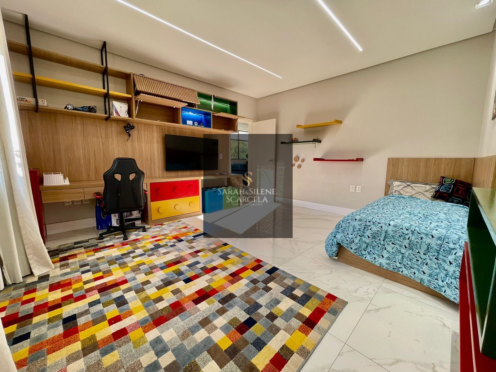 Casa de Condomínio à venda com 3 quartos, 301m² - Foto 18