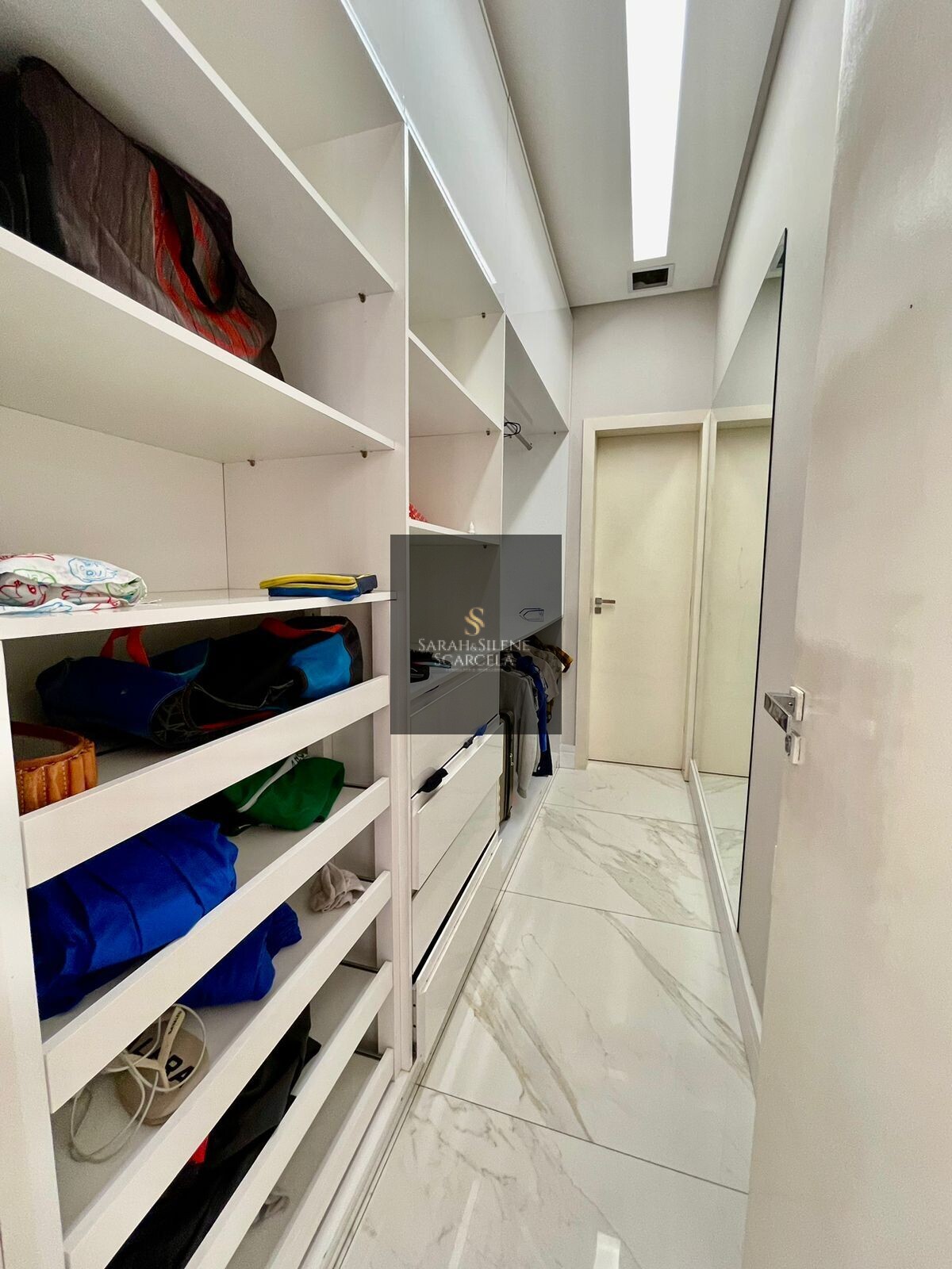 Casa de Condomínio à venda com 3 quartos, 301m² - Foto 11