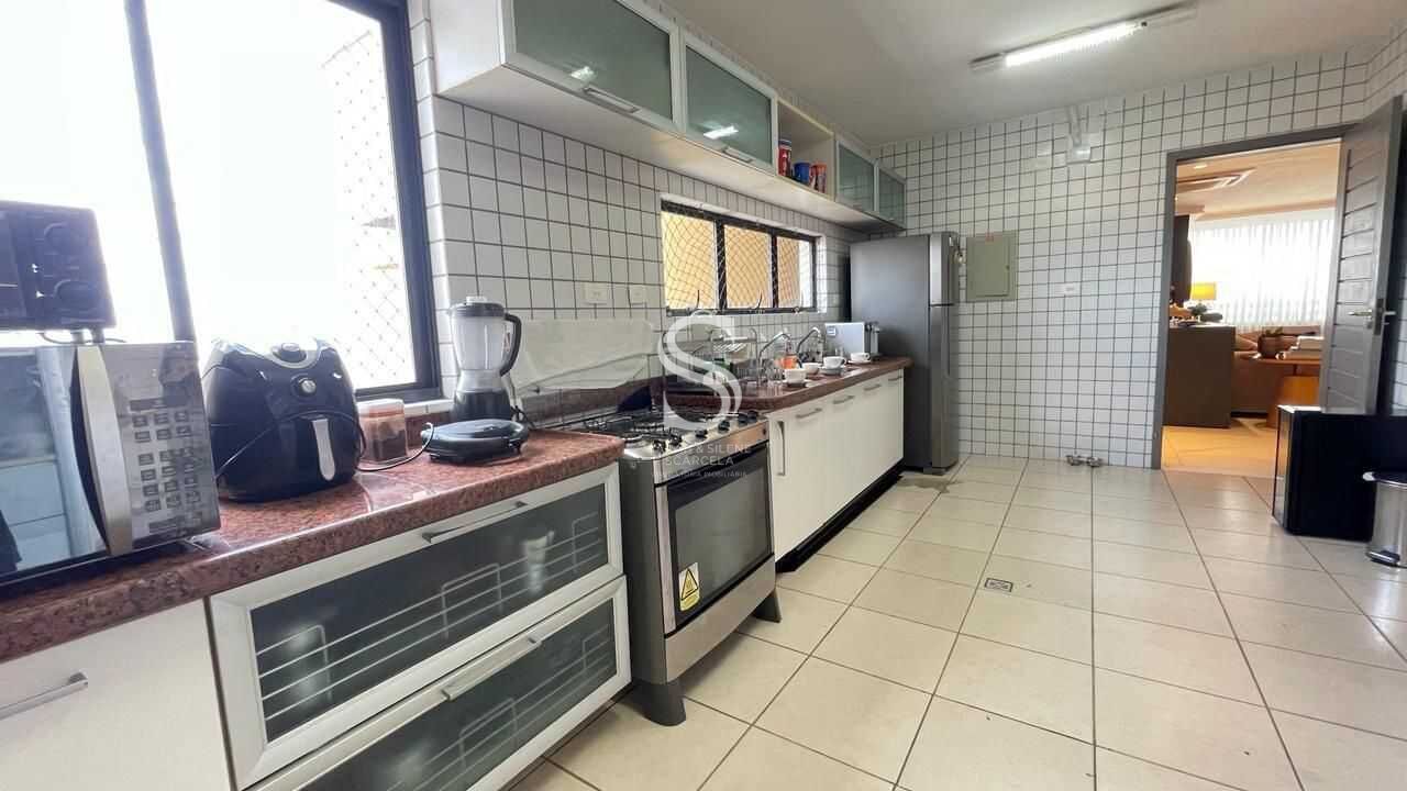 Apartamento à venda com 2 quartos, 127m² - Foto 6