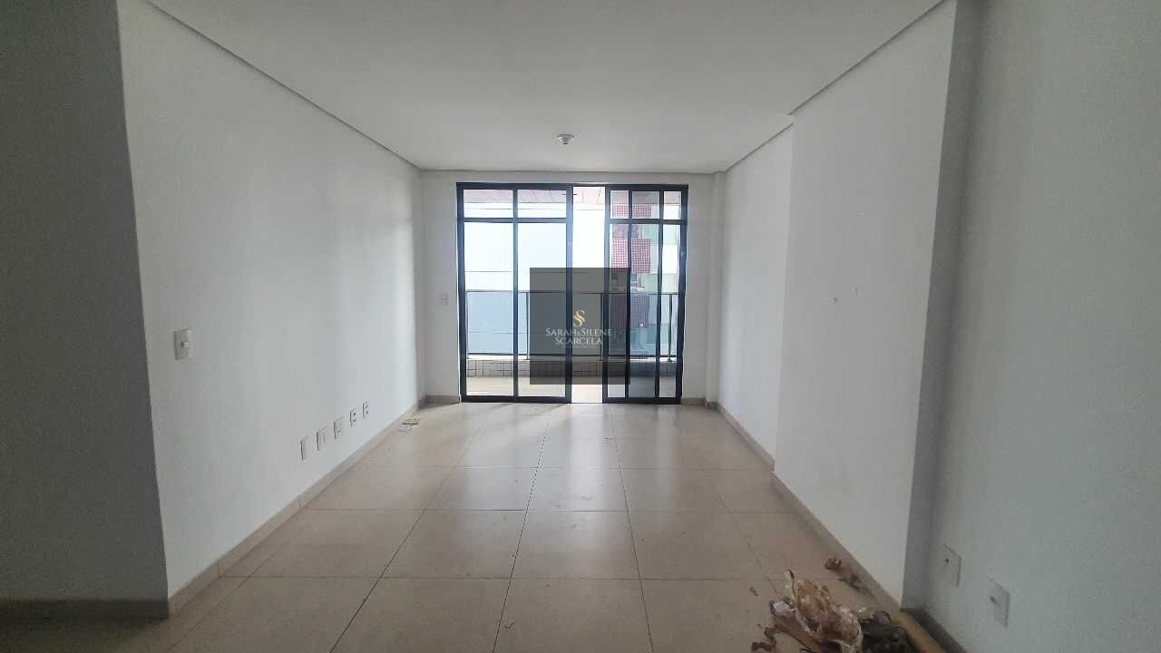 Apartamento à venda com 3 quartos, 100m² - Foto 2