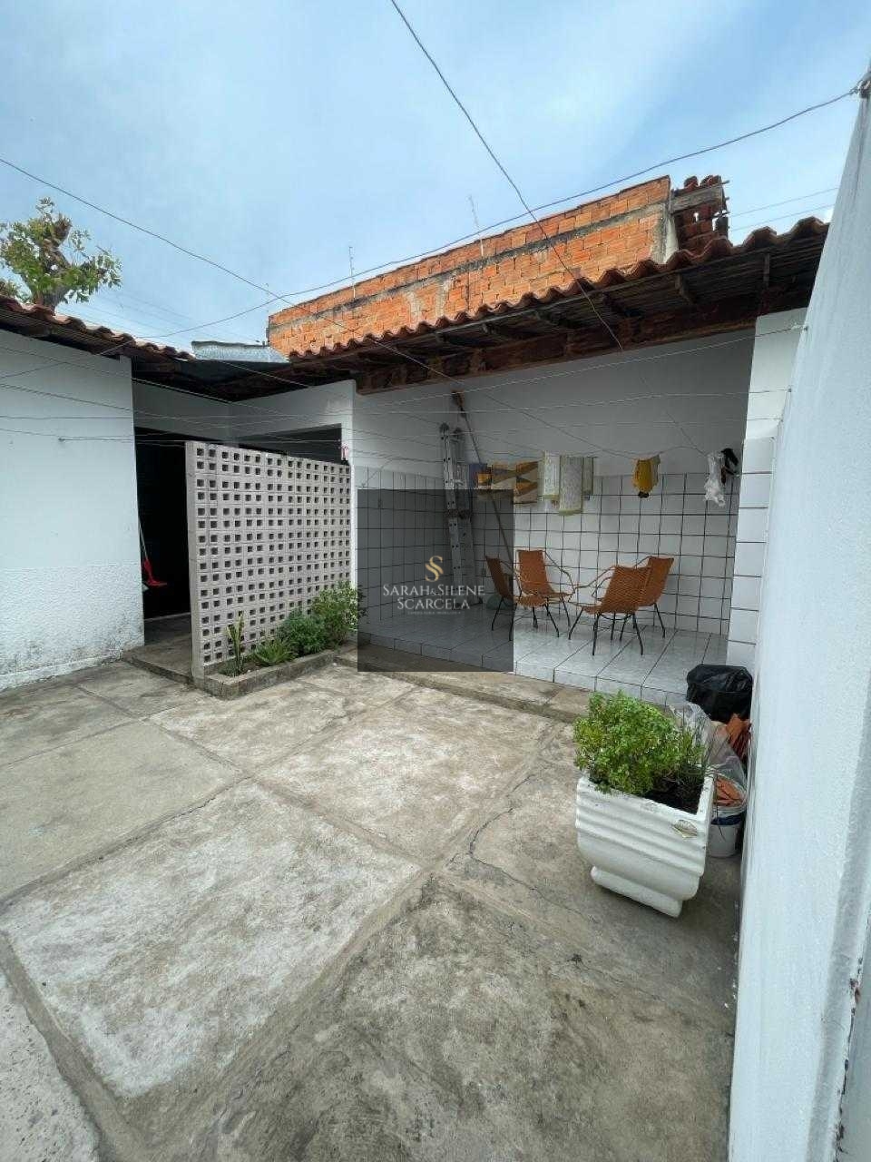 Casa à venda com 4 quartos, 270m² - Foto 18