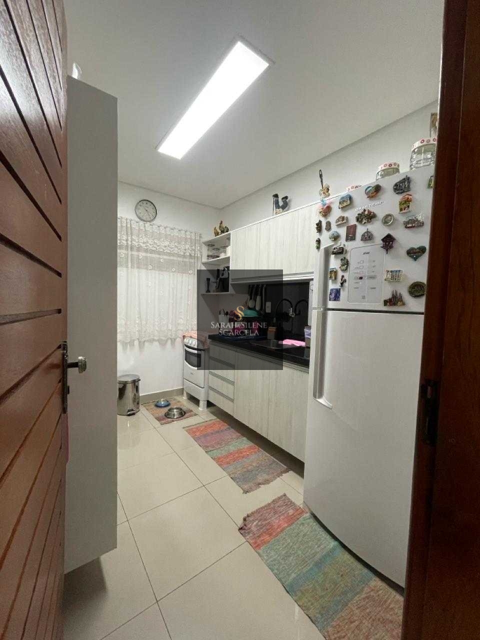 Casa à venda com 4 quartos, 270m² - Foto 14