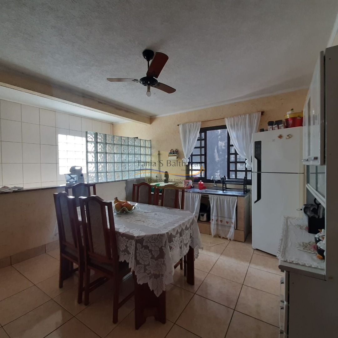 Sobrado, 6 quartos, 300 m² - Foto 31