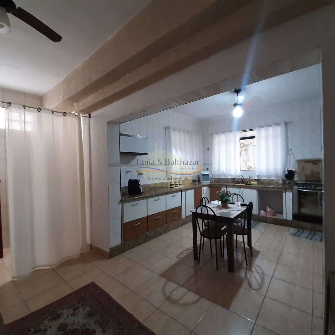 Sobrado, 6 quartos, 300 m² - Foto 33