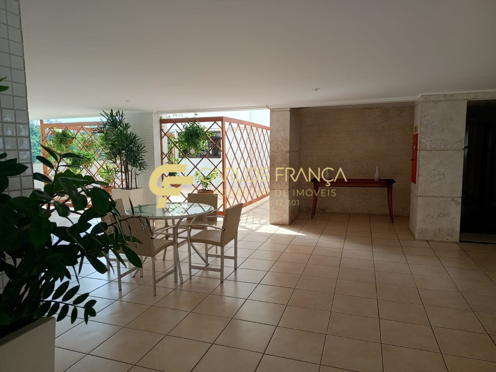 Apartamento à venda com 3 quartos, 107m² - Foto 26