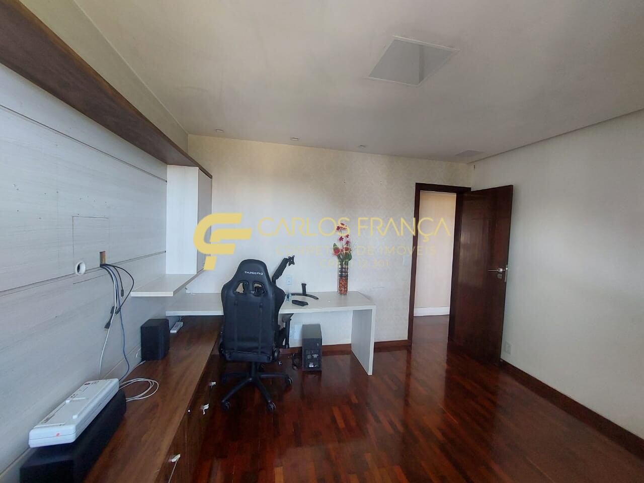 Apartamento à venda com 4 quartos, 143m² - Foto 12