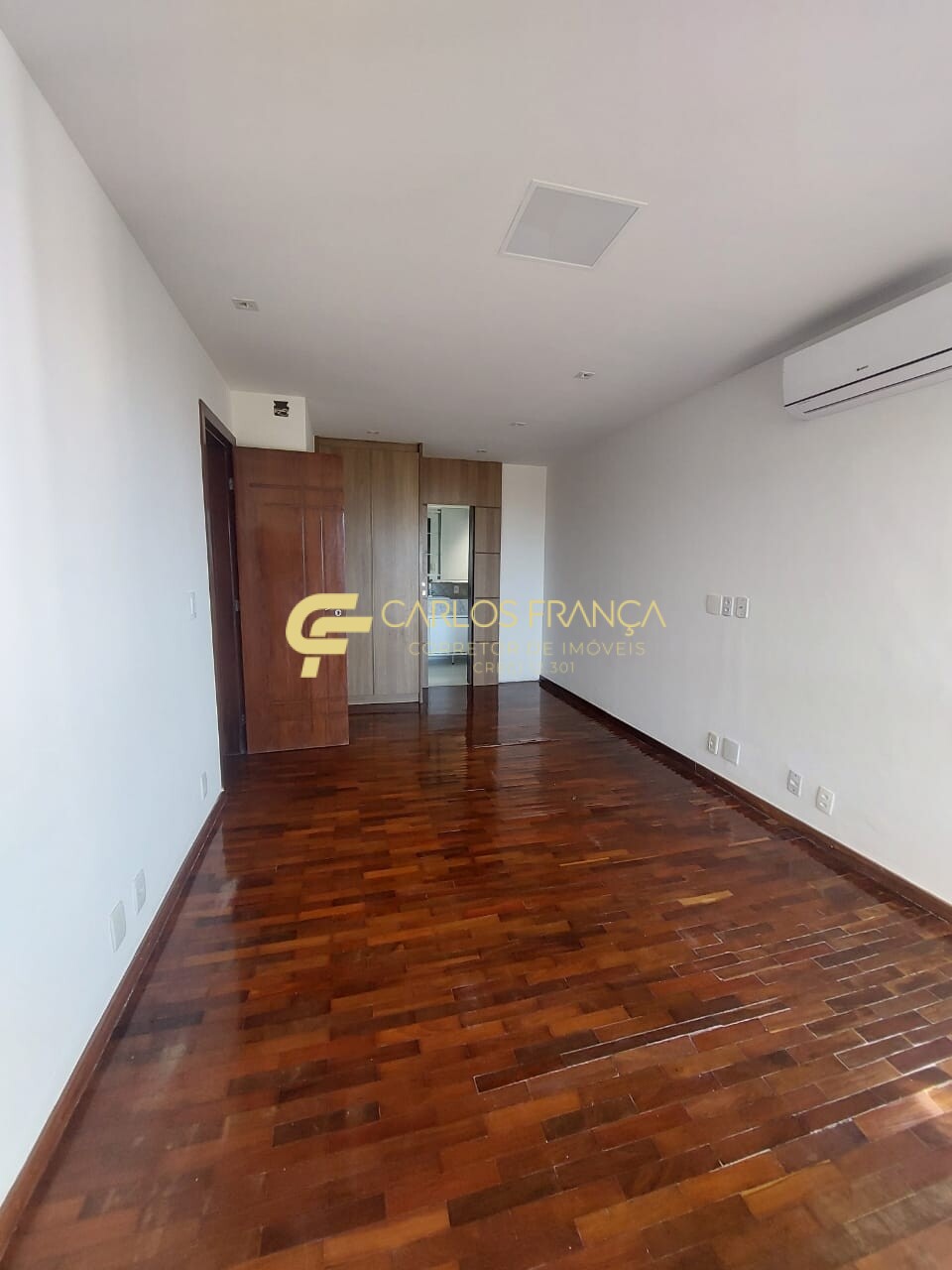 Apartamento à venda com 4 quartos, 143m² - Foto 9