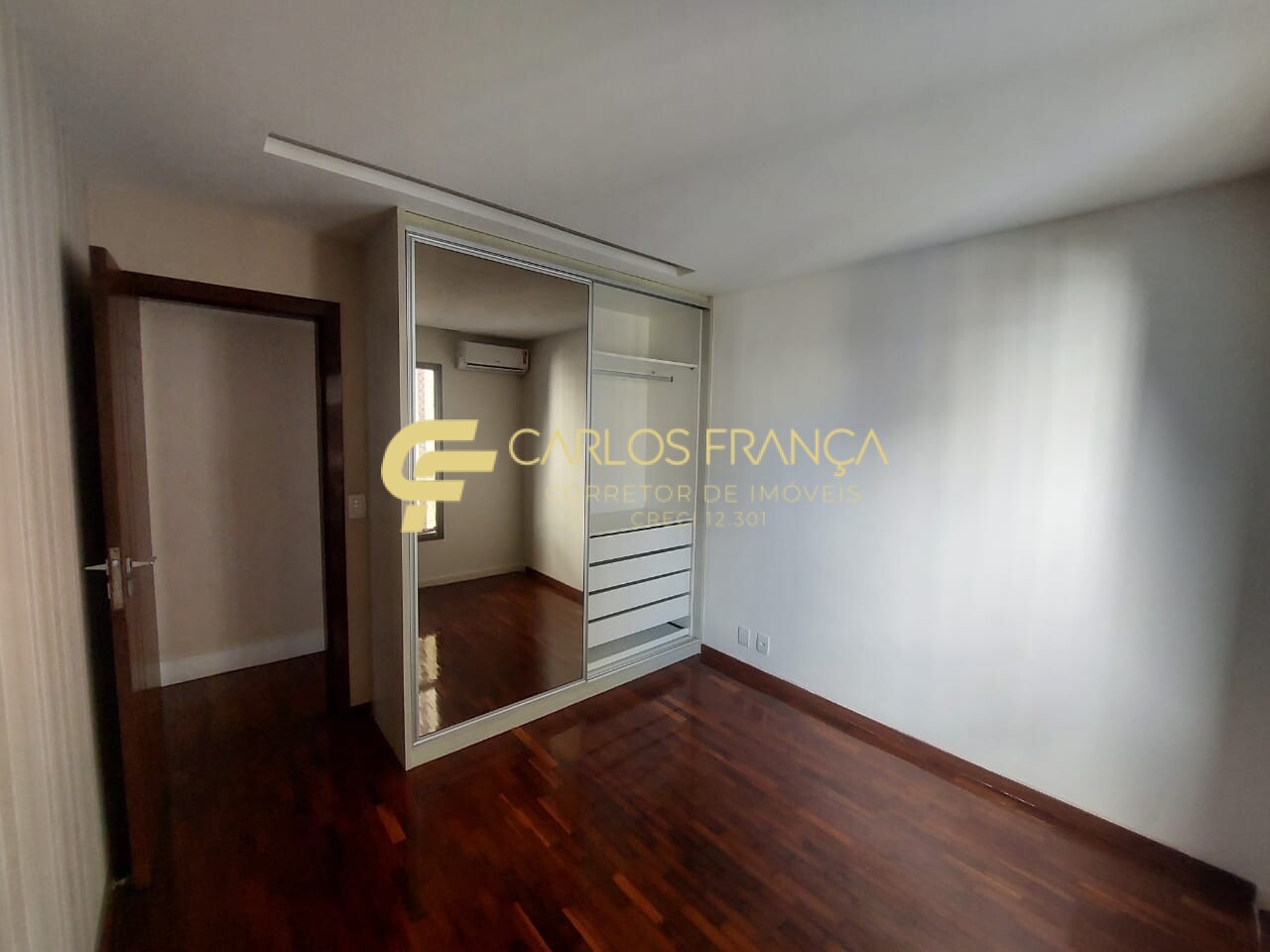 Apartamento à venda com 4 quartos, 143m² - Foto 7