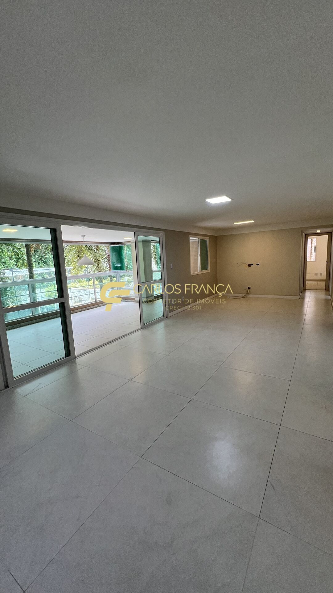Apartamento com 3 quartos, com suíte, à venda, 143 m² por R$ 1.450.000,00 - Barra