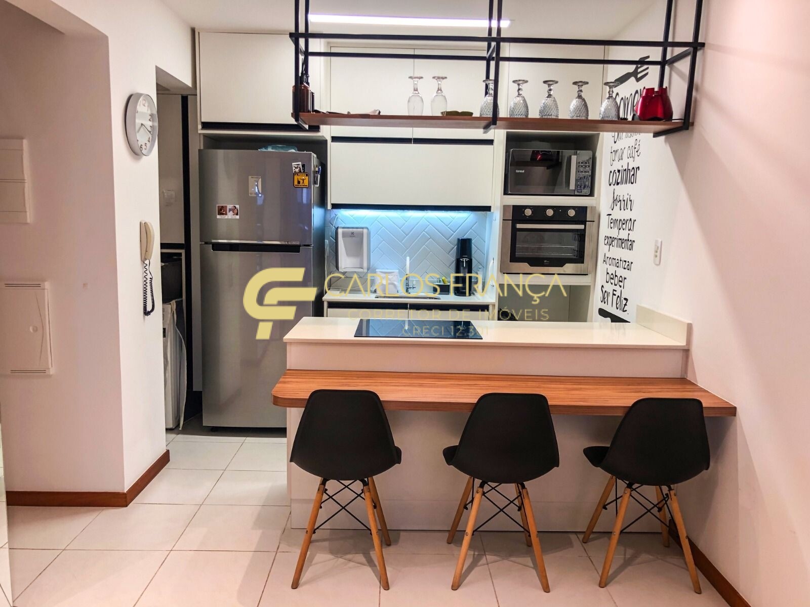 Apartamento à venda com 1 quarto, 52m² - Foto 2