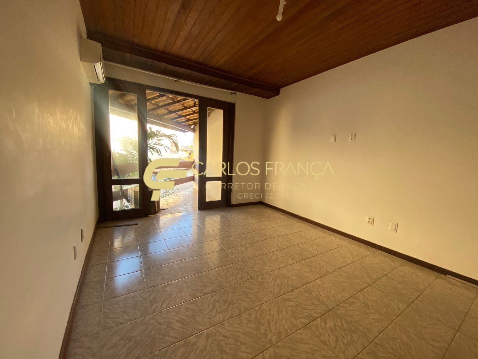 Apartamento à venda com 3 quartos, 90m² - Foto 4