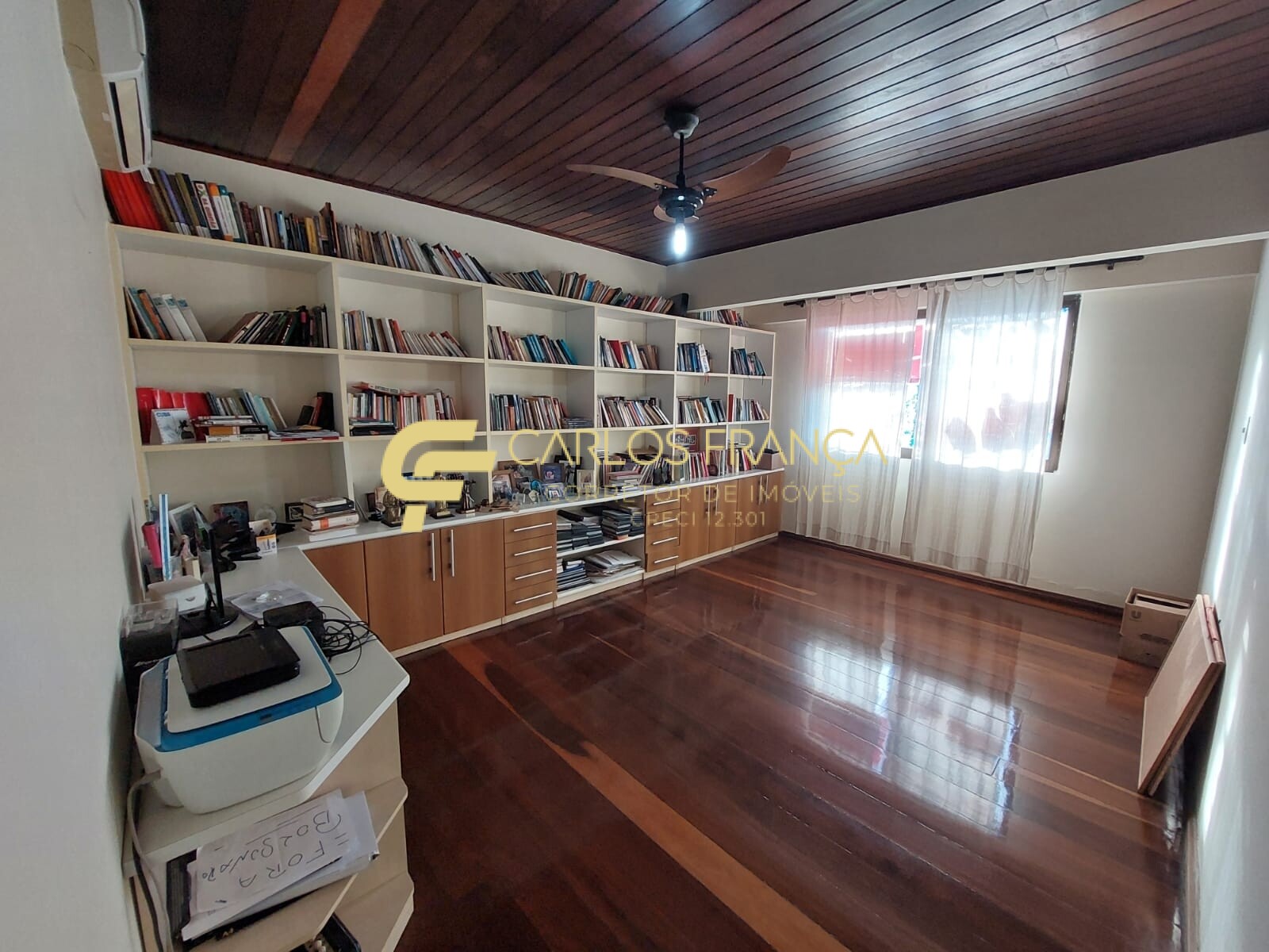 Casa à venda com 6 quartos, 240m² - Foto 18