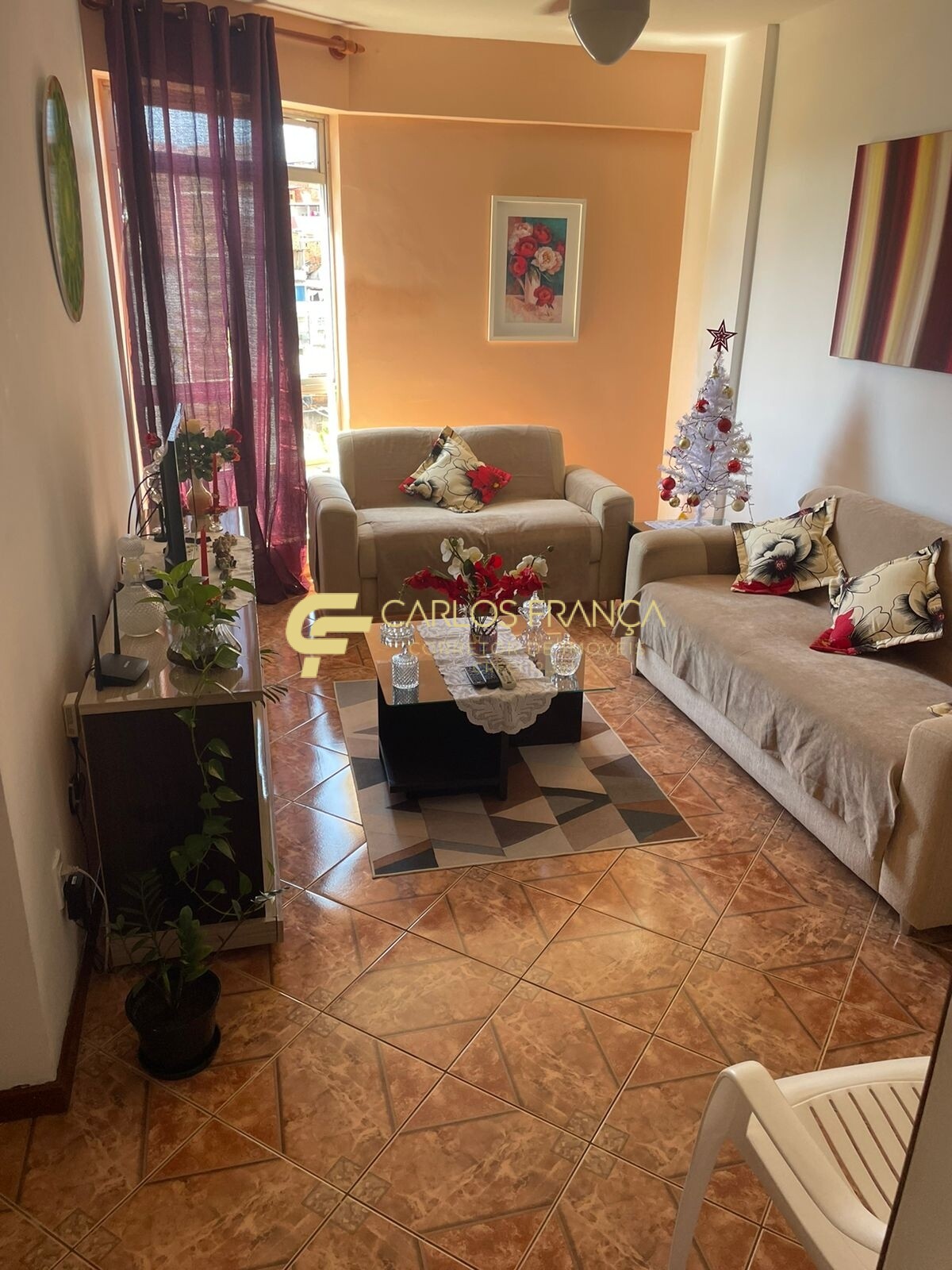 Apartamento à venda com 2 quartos, 66m² - Foto 2