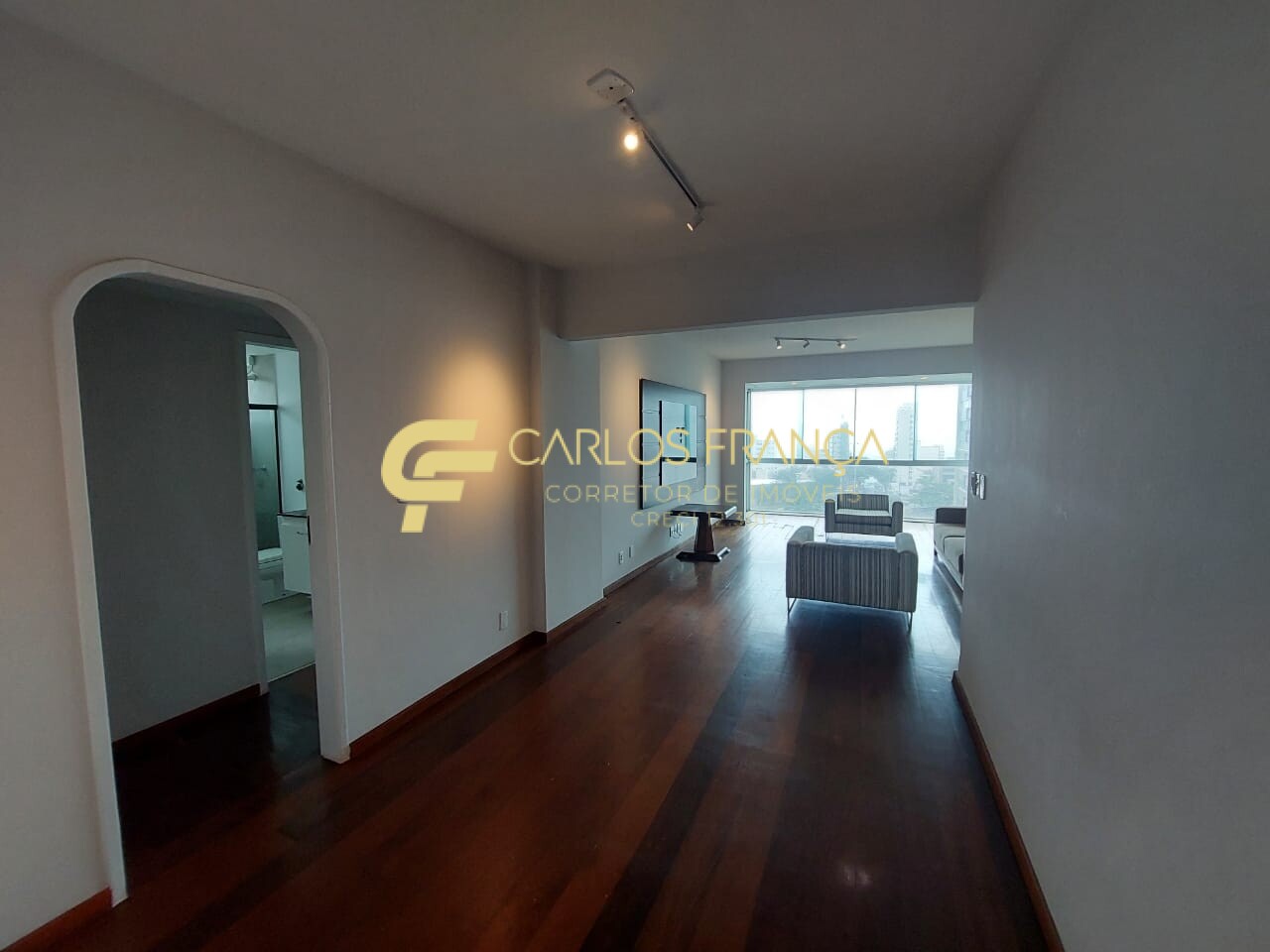 Apartamento à venda com 3 quartos, 125m² - Foto 3