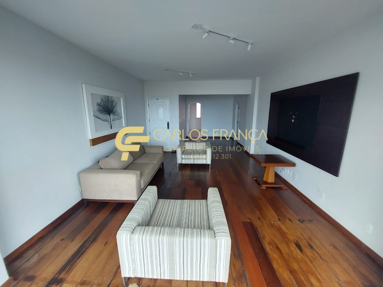 Apartamento à venda com 3 quartos, 125m² - Foto 2