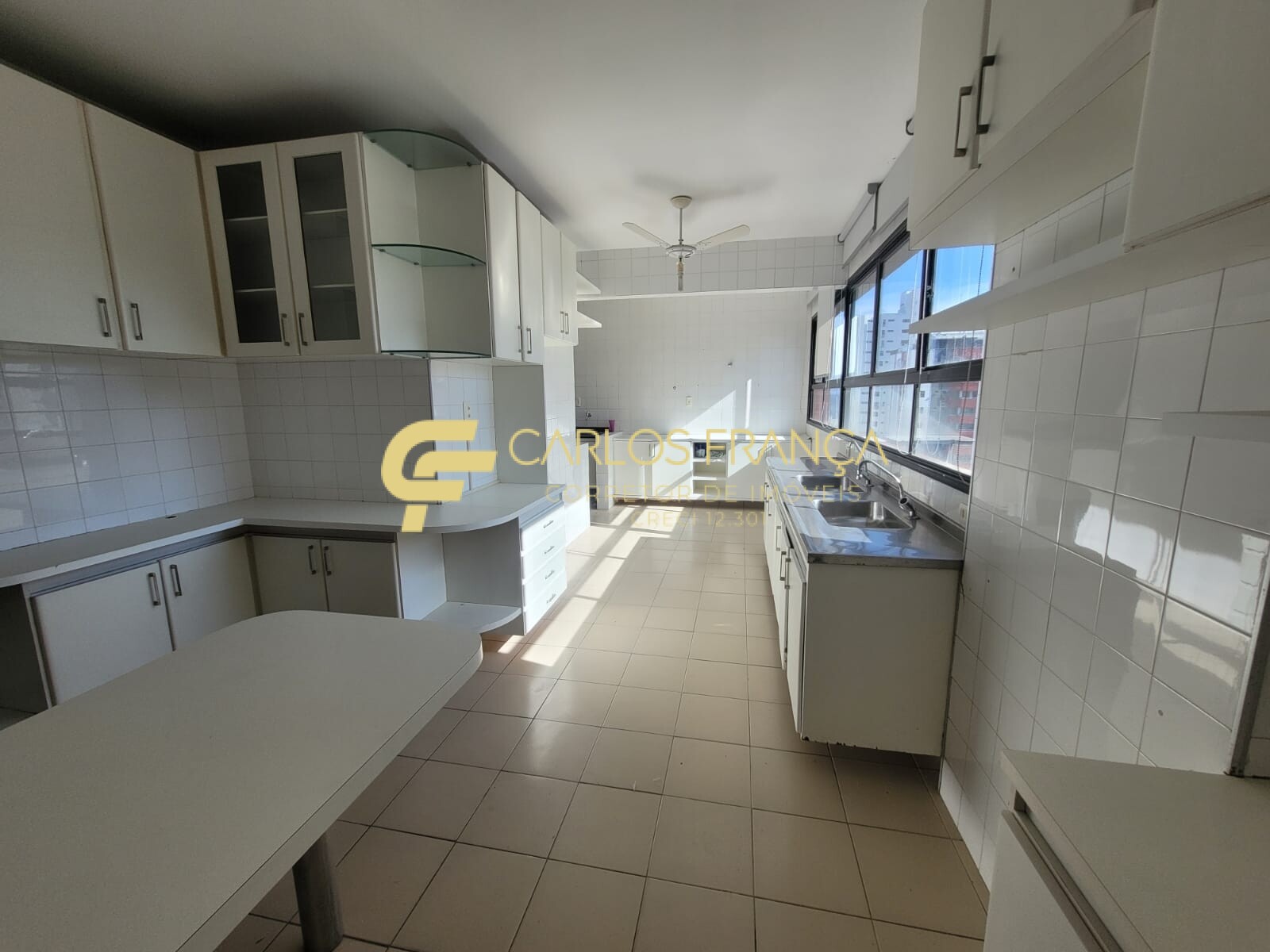 Apartamento à venda com 4 quartos, 203m² - Foto 22