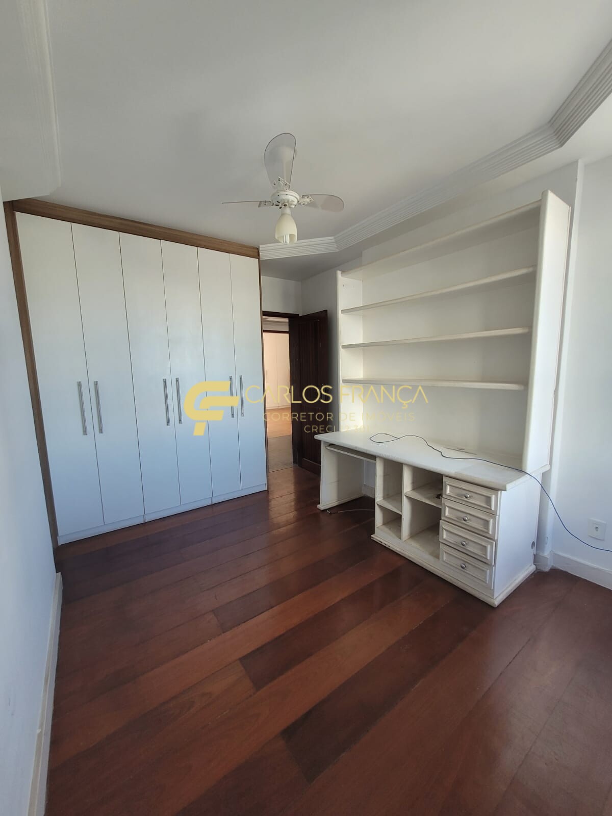 Apartamento à venda com 4 quartos, 203m² - Foto 11