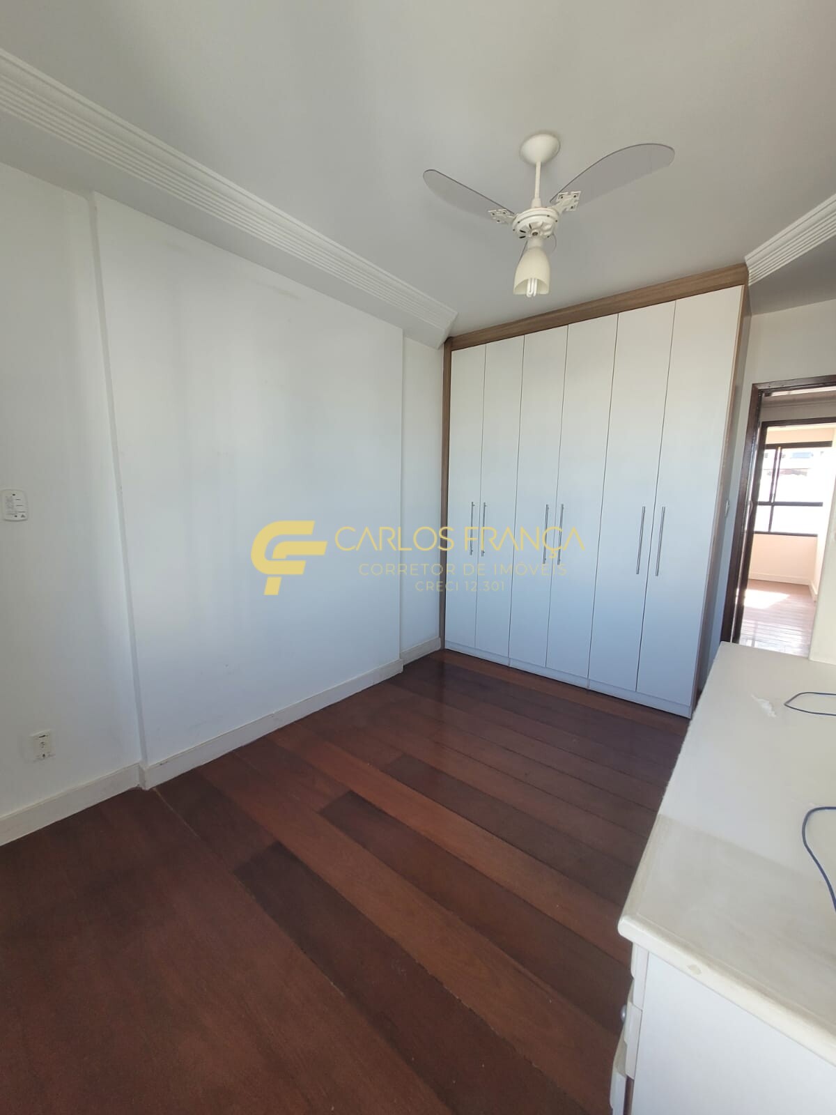 Apartamento à venda com 4 quartos, 203m² - Foto 8