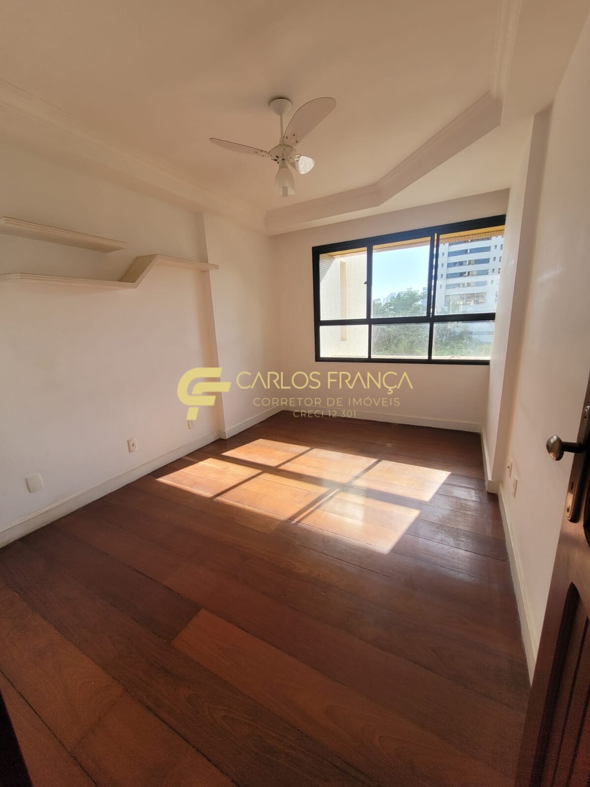 Apartamento à venda com 4 quartos, 203m² - Foto 10