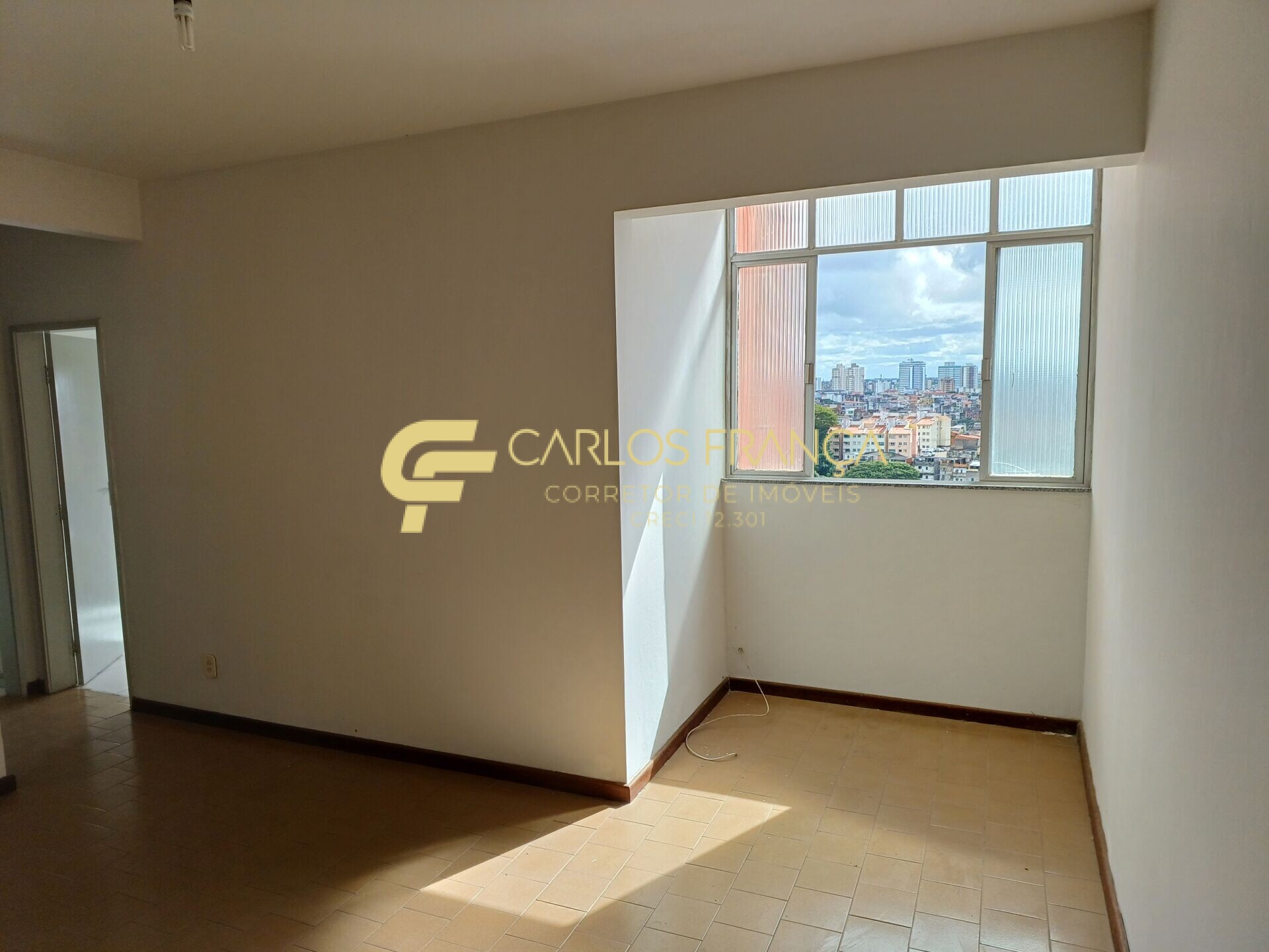 Apartamento à venda com 2 quartos, 68m² - Foto 4