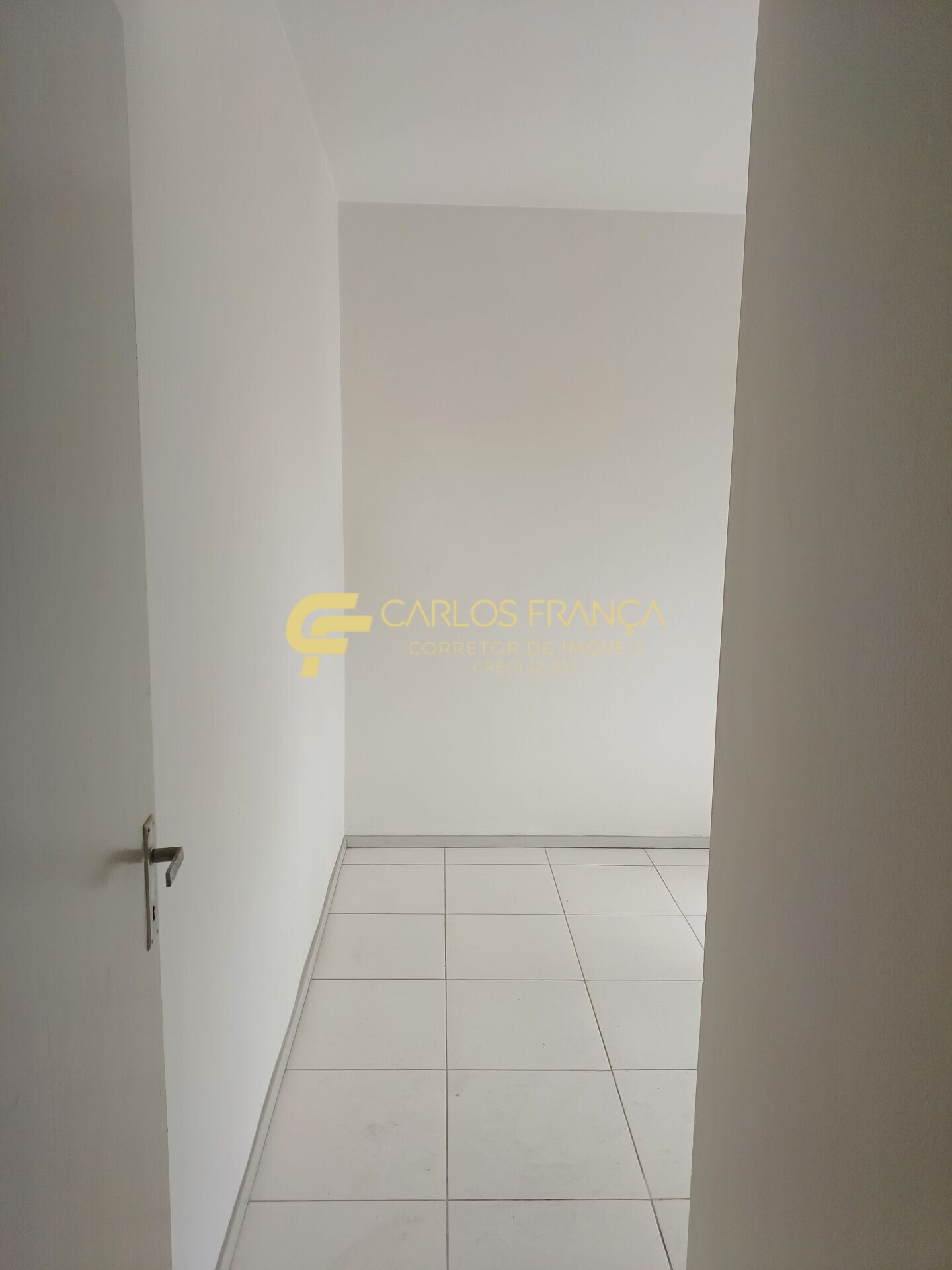 Apartamento à venda com 2 quartos, 68m² - Foto 9