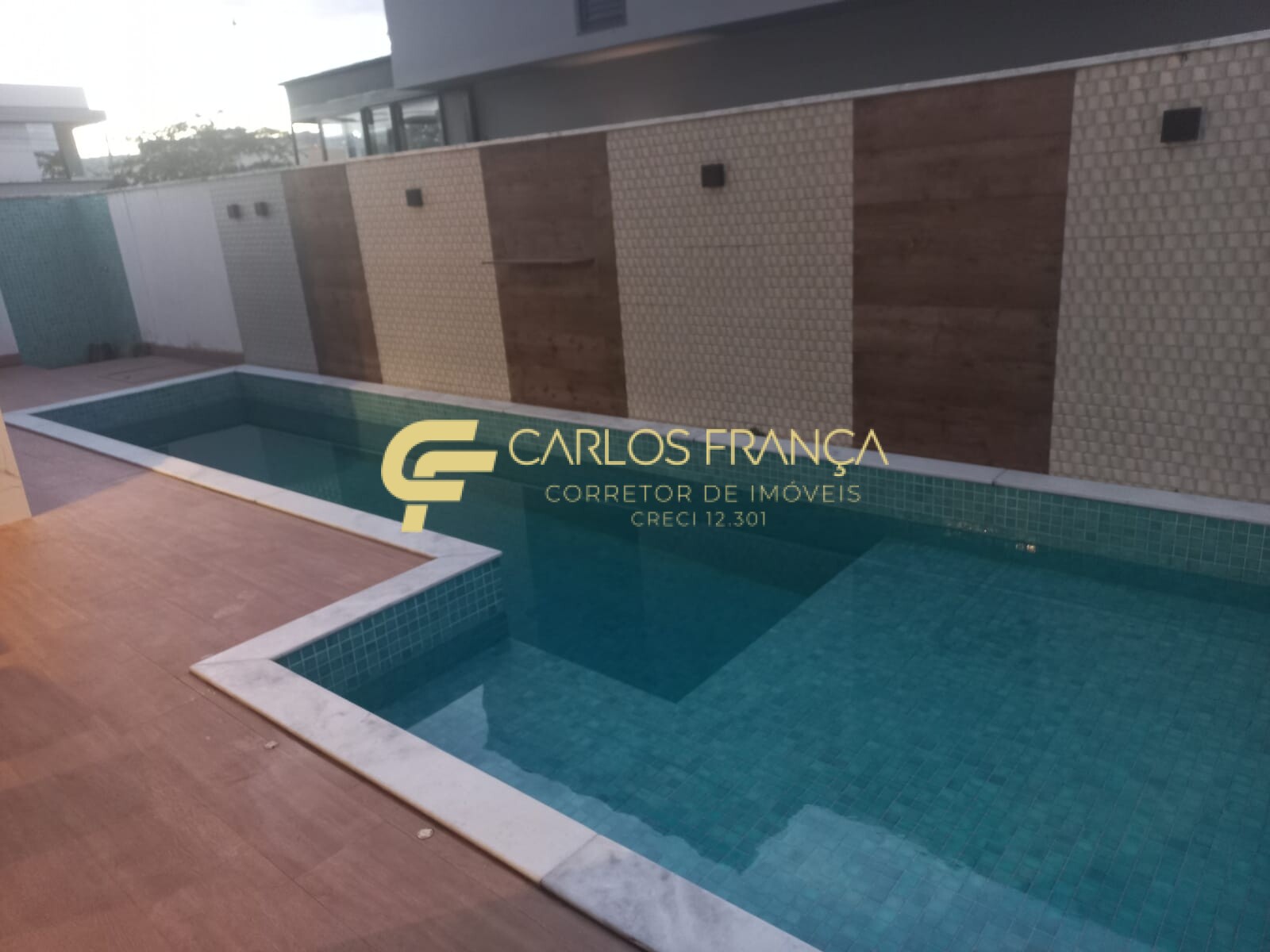 Casa à venda com 4 quartos, 283m² - Foto 21