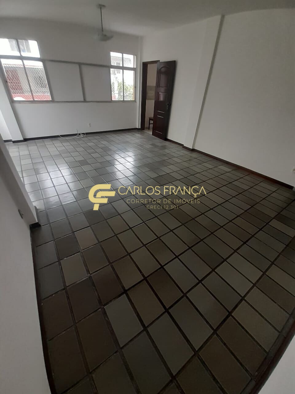 Apartamento à venda com 3 quartos, 142m² - Foto 4