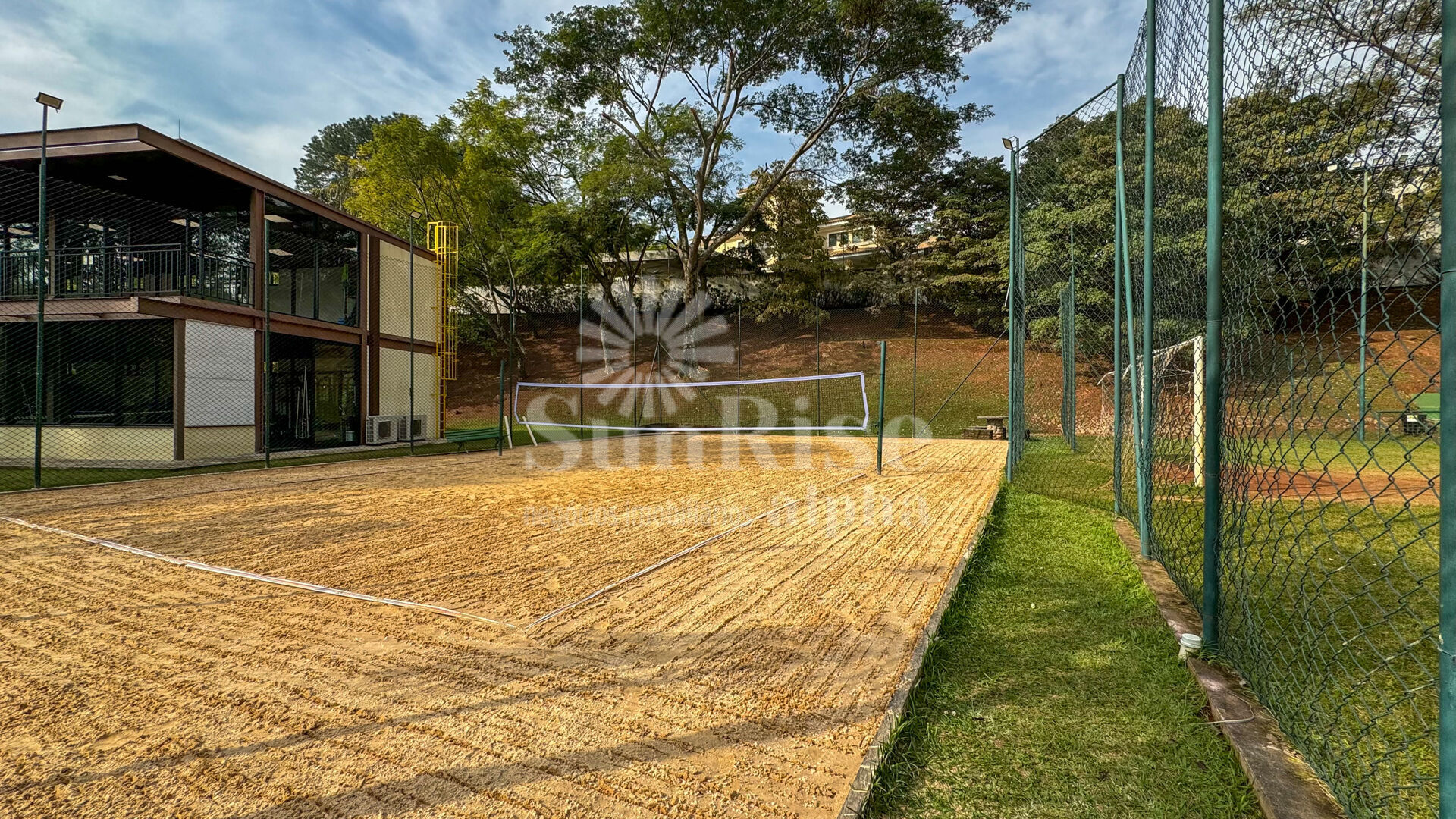 Casa para alugar com 4 quartos, 600m² - Foto 48