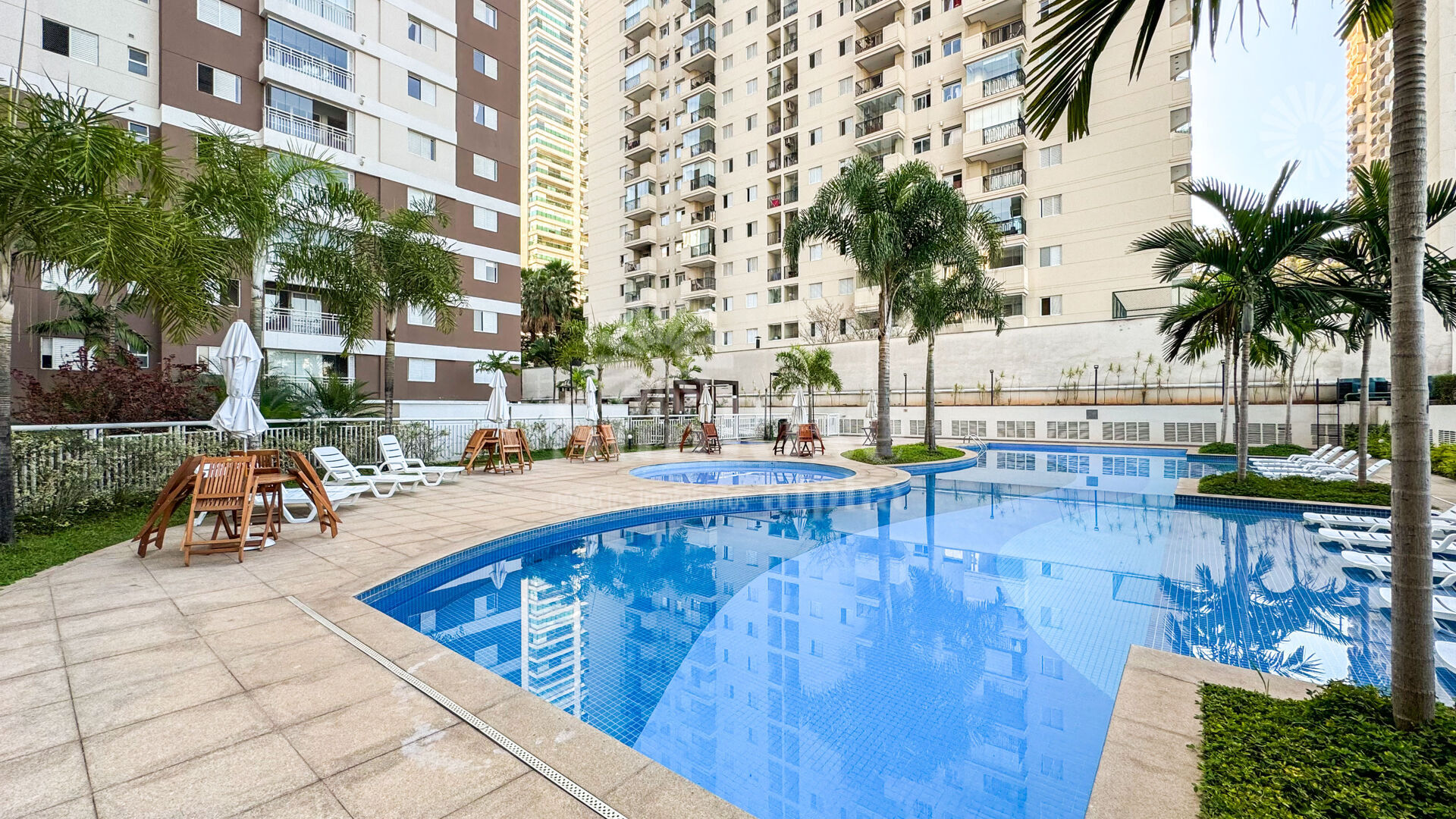 Apartamento para alugar com 2 quartos, 96m² - Foto 49