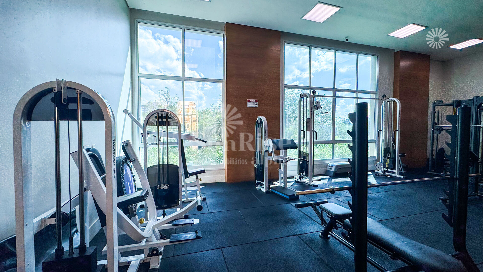 Apartamento para alugar com 1 quarto, 50m² - Foto 36