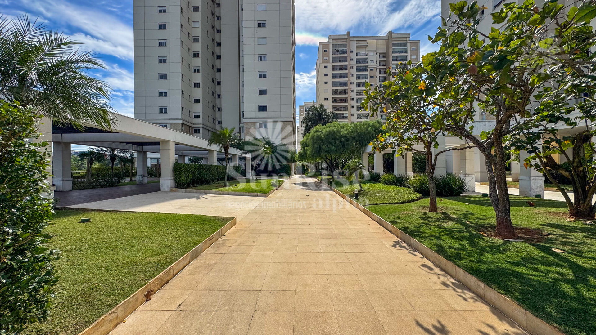 Apartamento para alugar com 2 quartos, 110m² - Foto 48