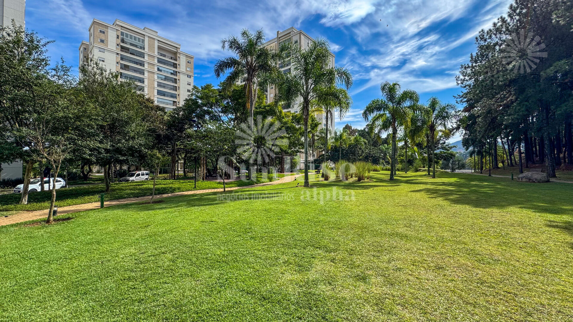 Apartamento para alugar com 2 quartos, 110m² - Foto 38