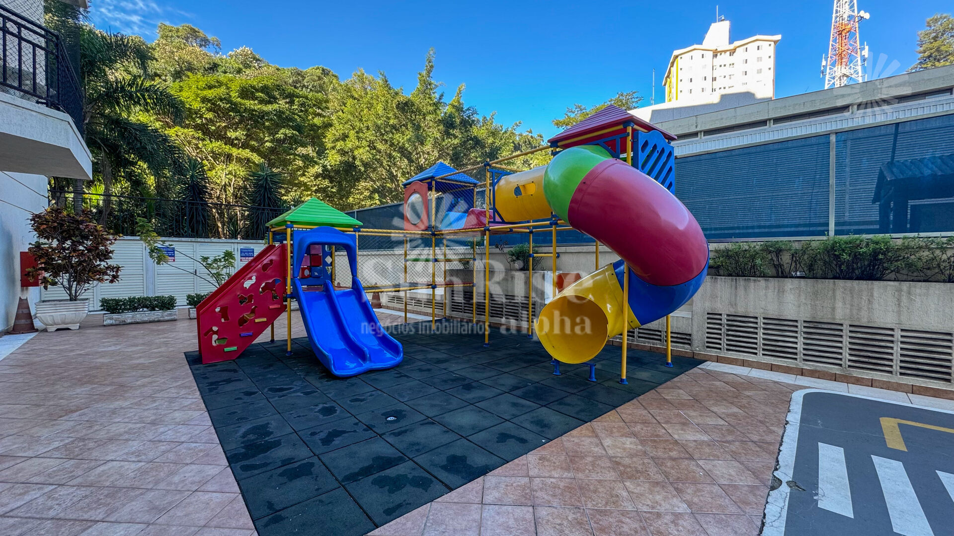 Apartamento para alugar com 3 quartos, 85m² - Foto 41