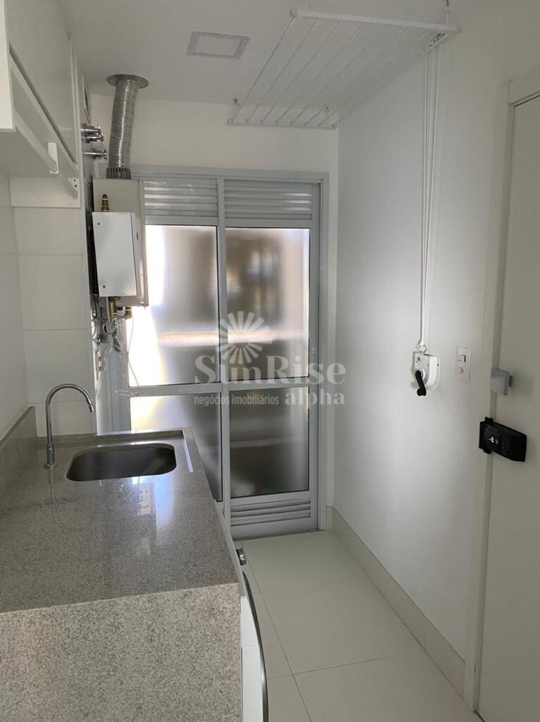 Apartamento para alugar com 3 quartos, 200m² - Foto 13