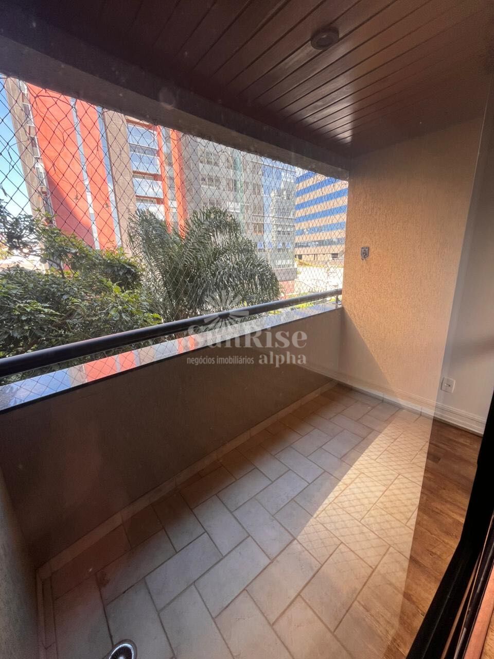 Apartamento para alugar com 2 quartos, 87m² - Foto 11