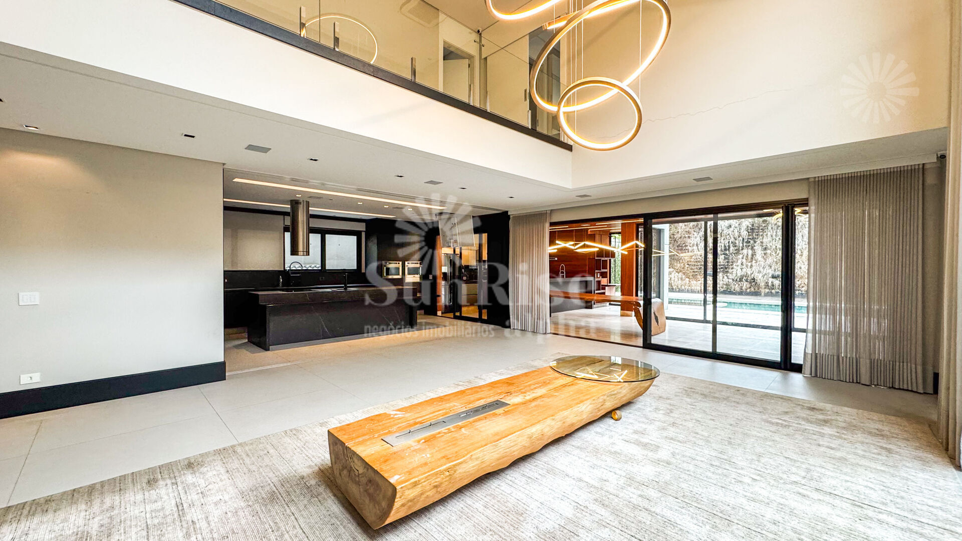 Casa à venda com 4 quartos, 650m² - Foto 6