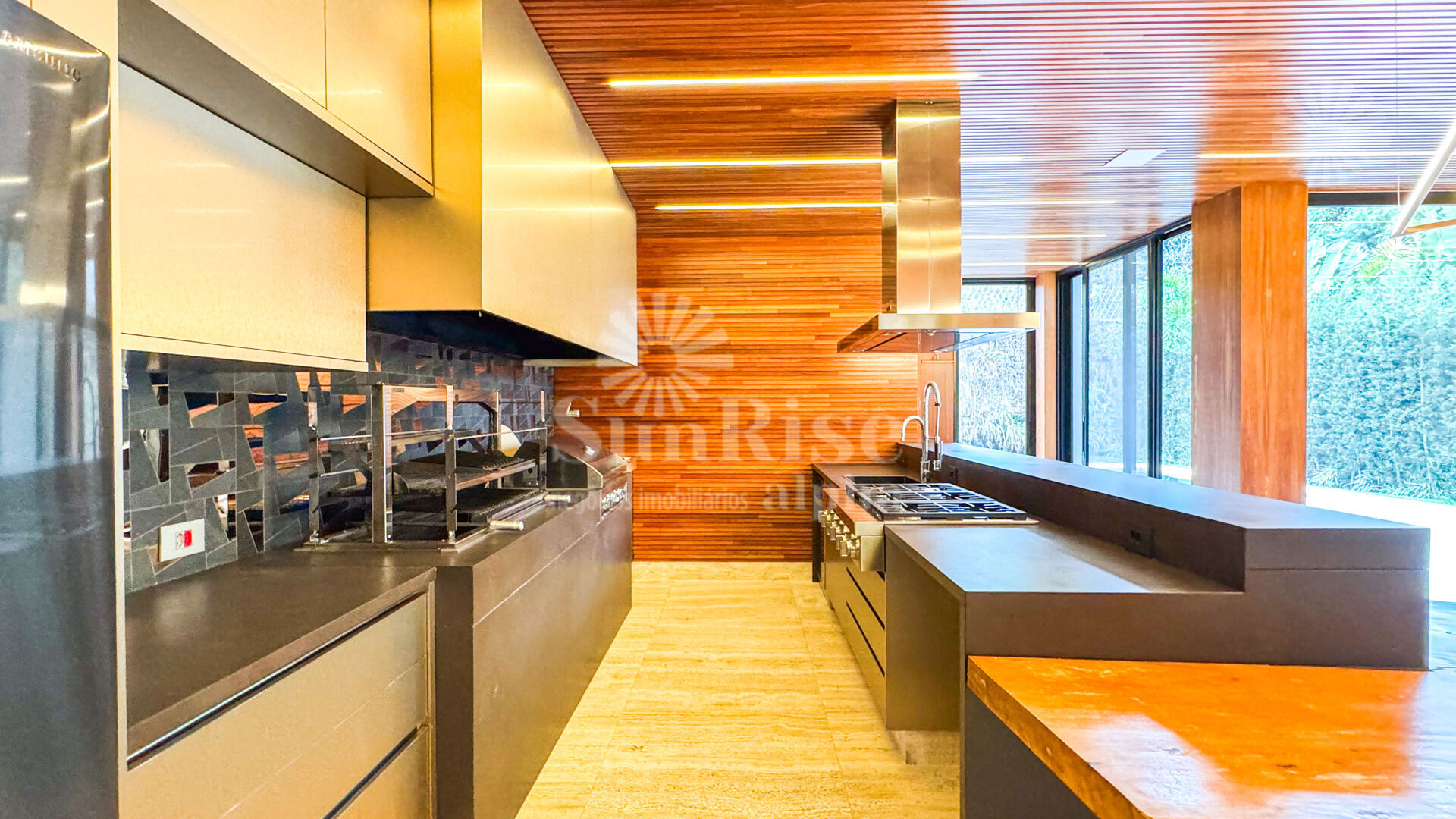 Casa à venda com 4 quartos, 650m² - Foto 13