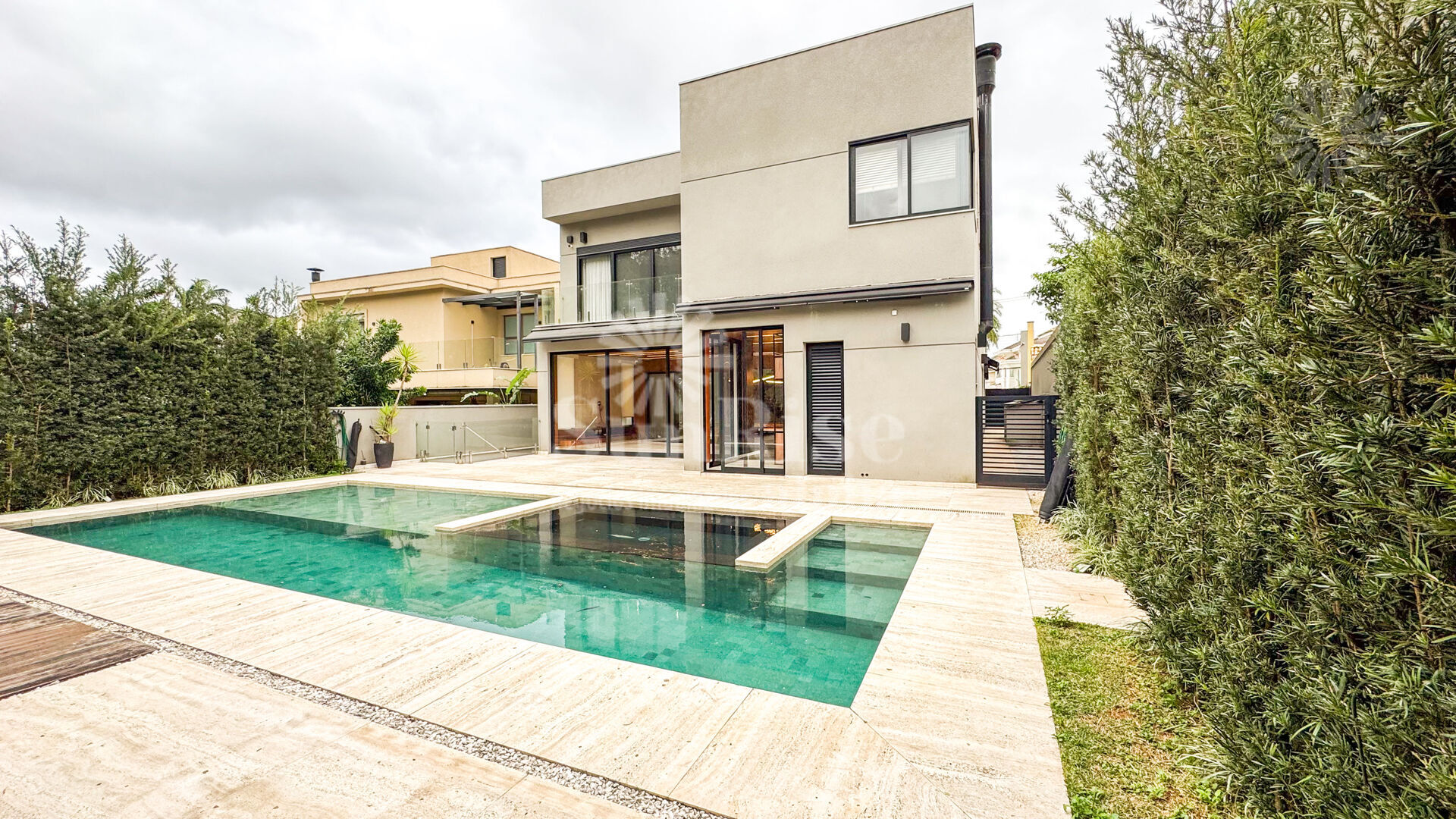 Casa à venda com 4 quartos, 650m² - Foto 11
