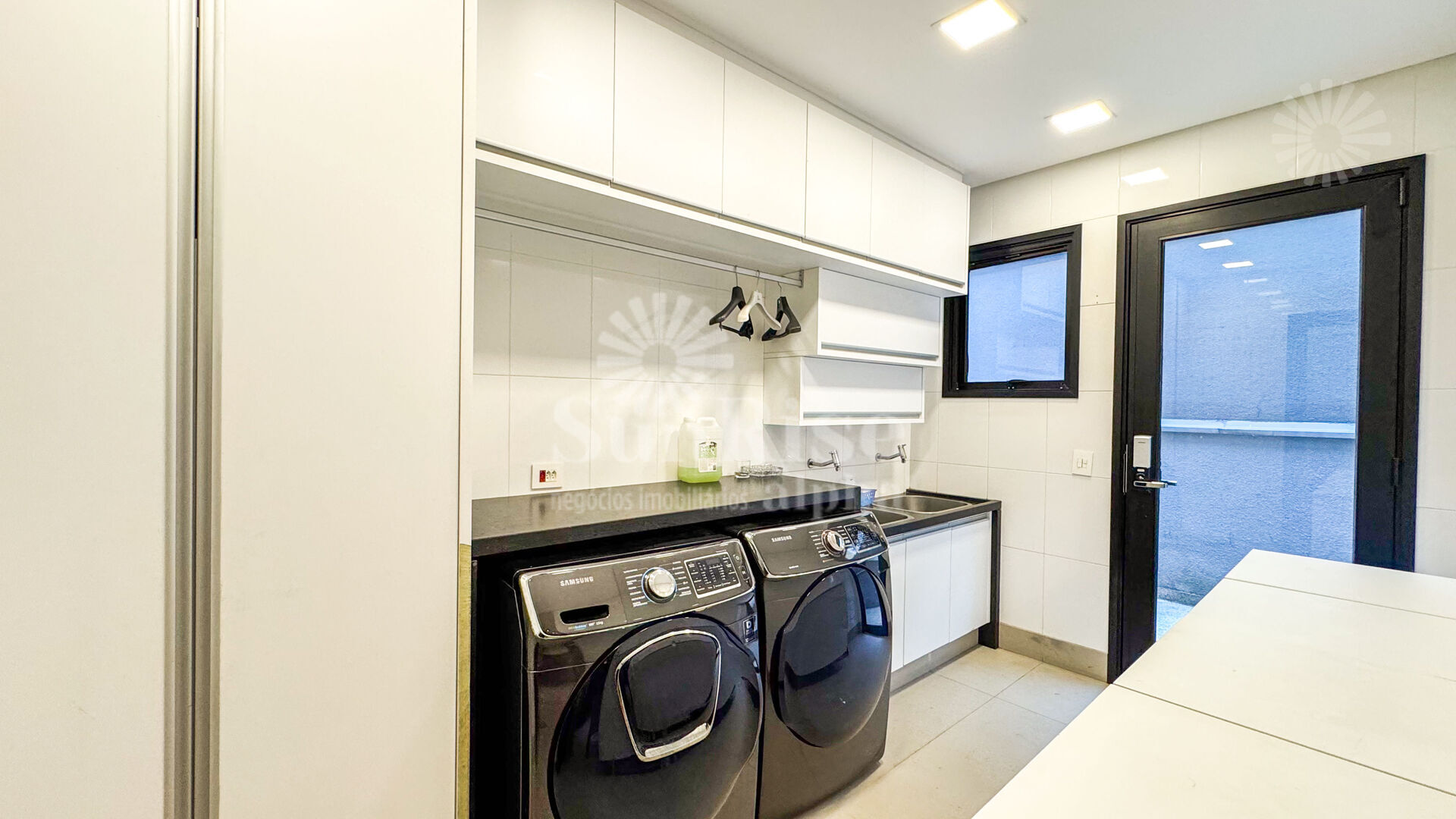 Casa à venda com 4 quartos, 650m² - Foto 16