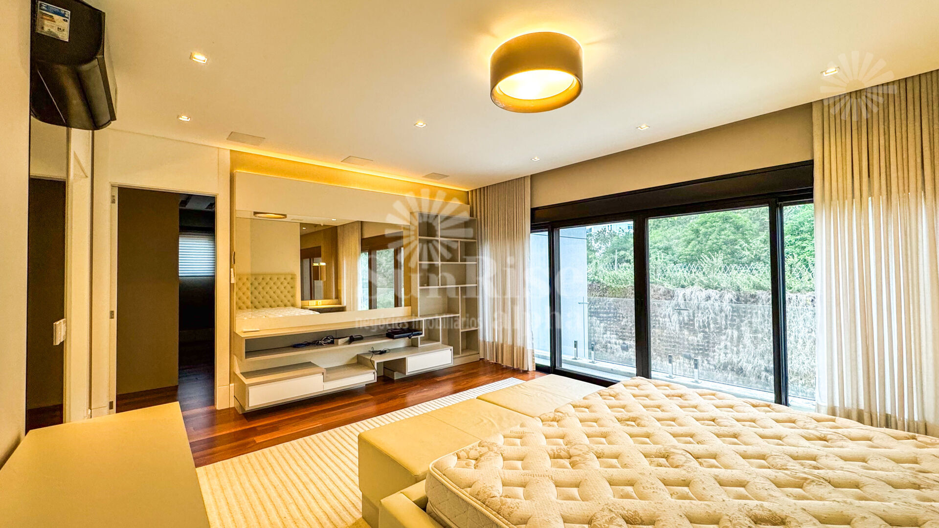 Casa à venda com 4 quartos, 650m² - Foto 21