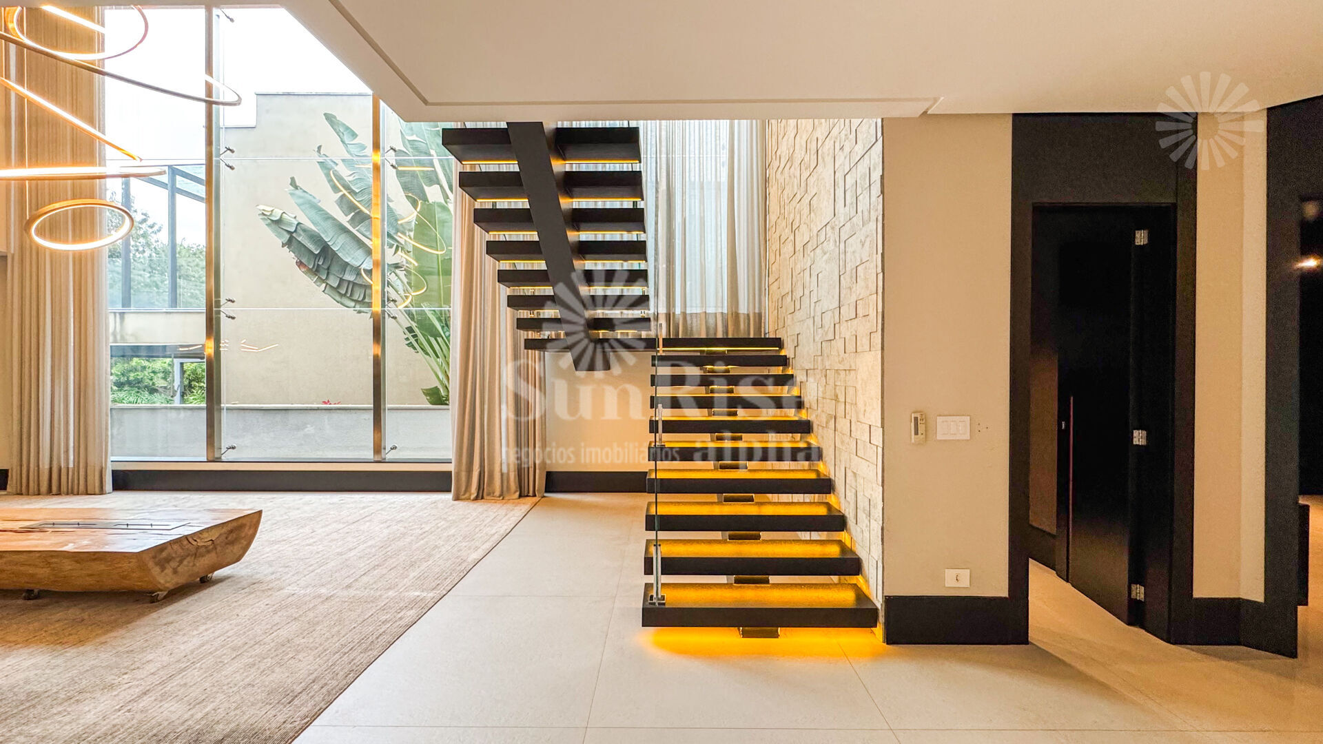 Casa à venda com 4 quartos, 650m² - Foto 17