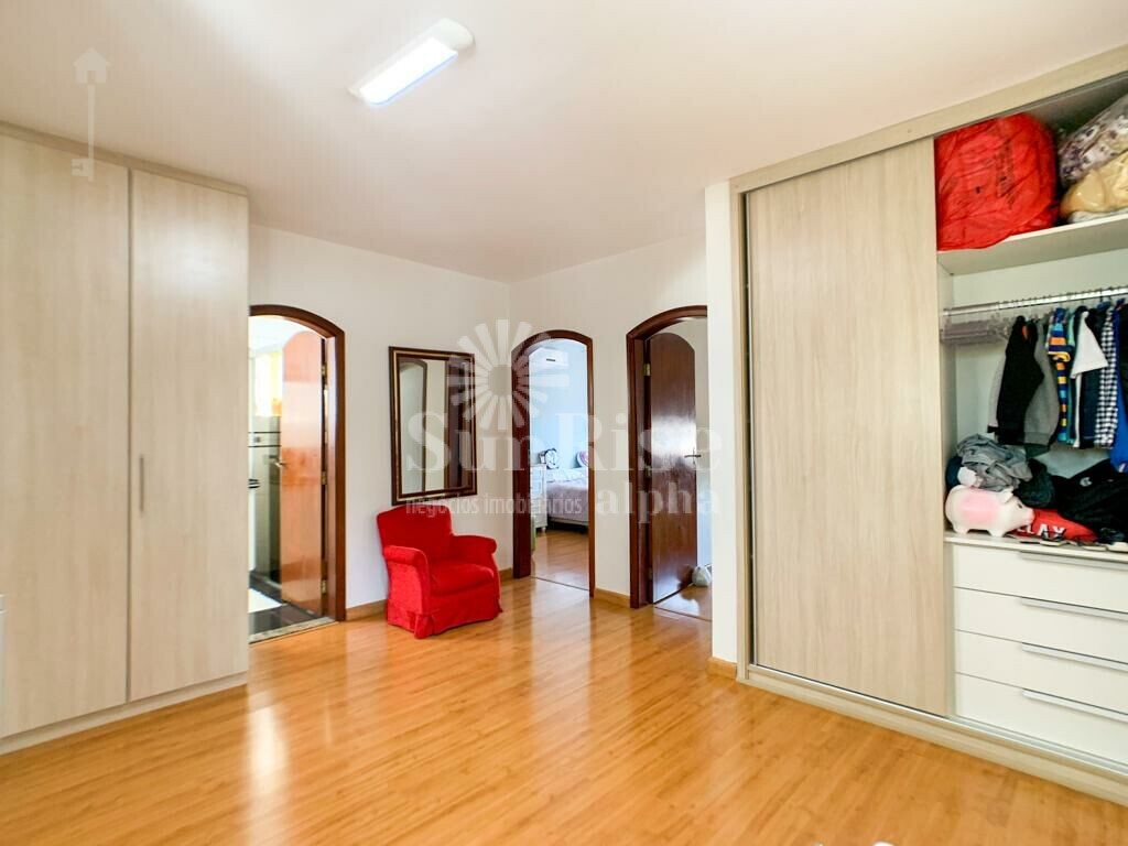 Casa à venda com 4 quartos, 378m² - Foto 40