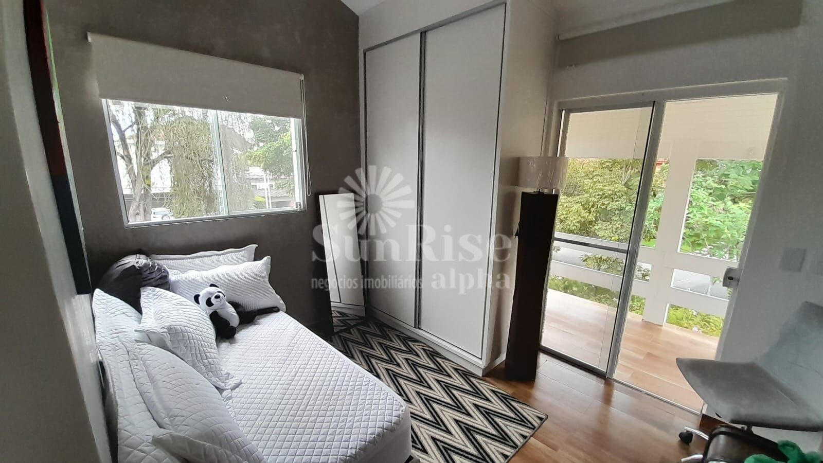 Casa de Condomínio à venda com 3 quartos, 300m² - Foto 12