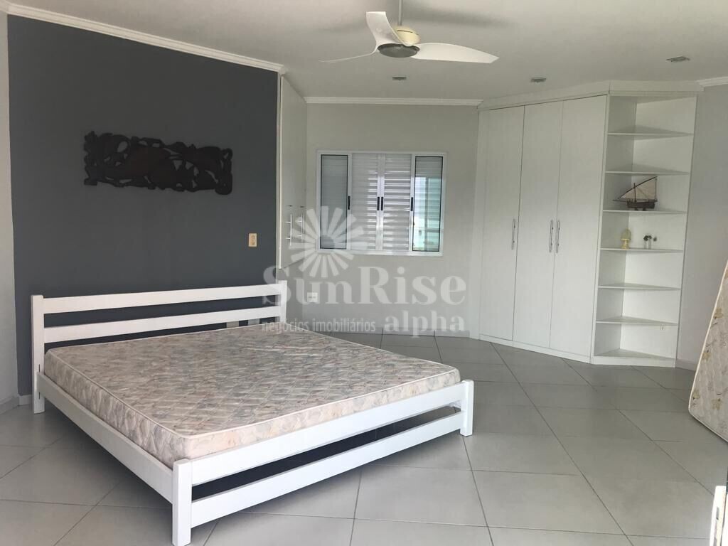 Casa à venda com 4 quartos, 370m² - Foto 31